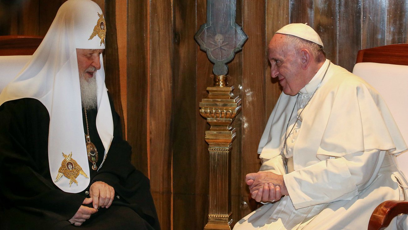 Le patriarche Cyrille et le pape François, le 12 février 2016 (Photo:EPA Alessandro Di Meo/Keystone)