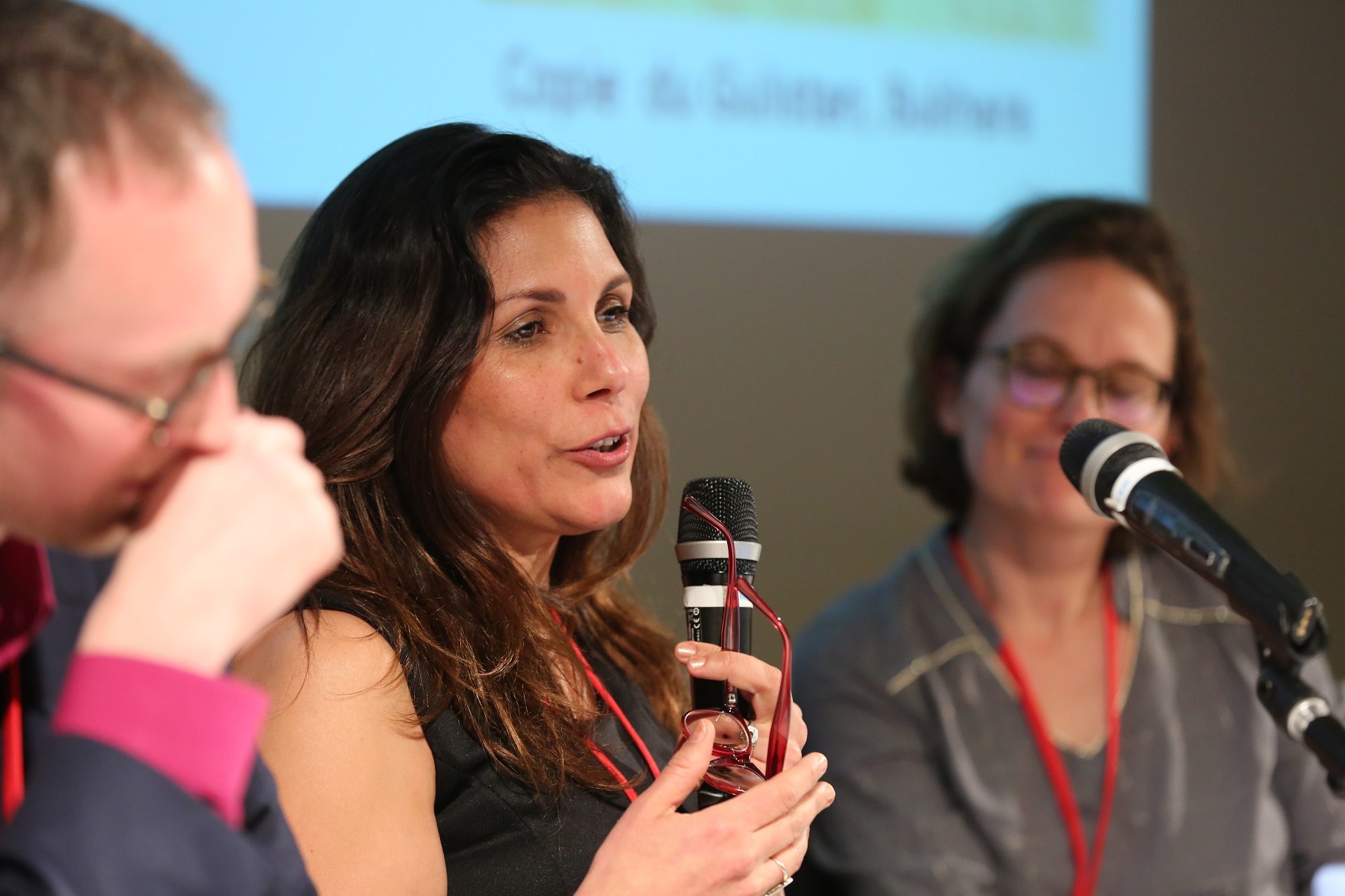 Annecy le 26 janvier 2017. Inès Safi, scientifique, participe aux 21e Journées François de Sales. (Photo: B. Hallet)