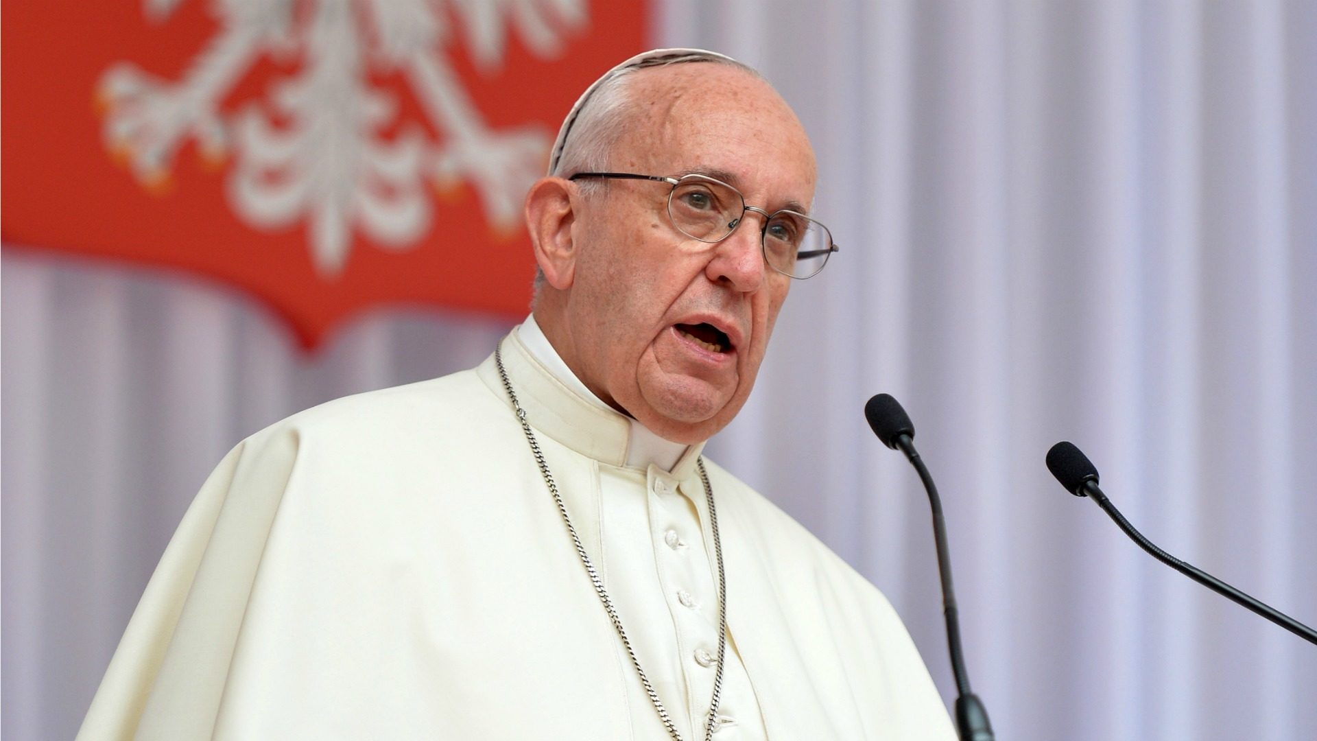 Le pape, s'adressant au corps diplomatique accrédité auprès du Saint-Siège,  a condamné la violence commise au nom de Dieu. (Photo: Flickr/catholicnews.org.uk/CC BY-NC-SA 2.0)