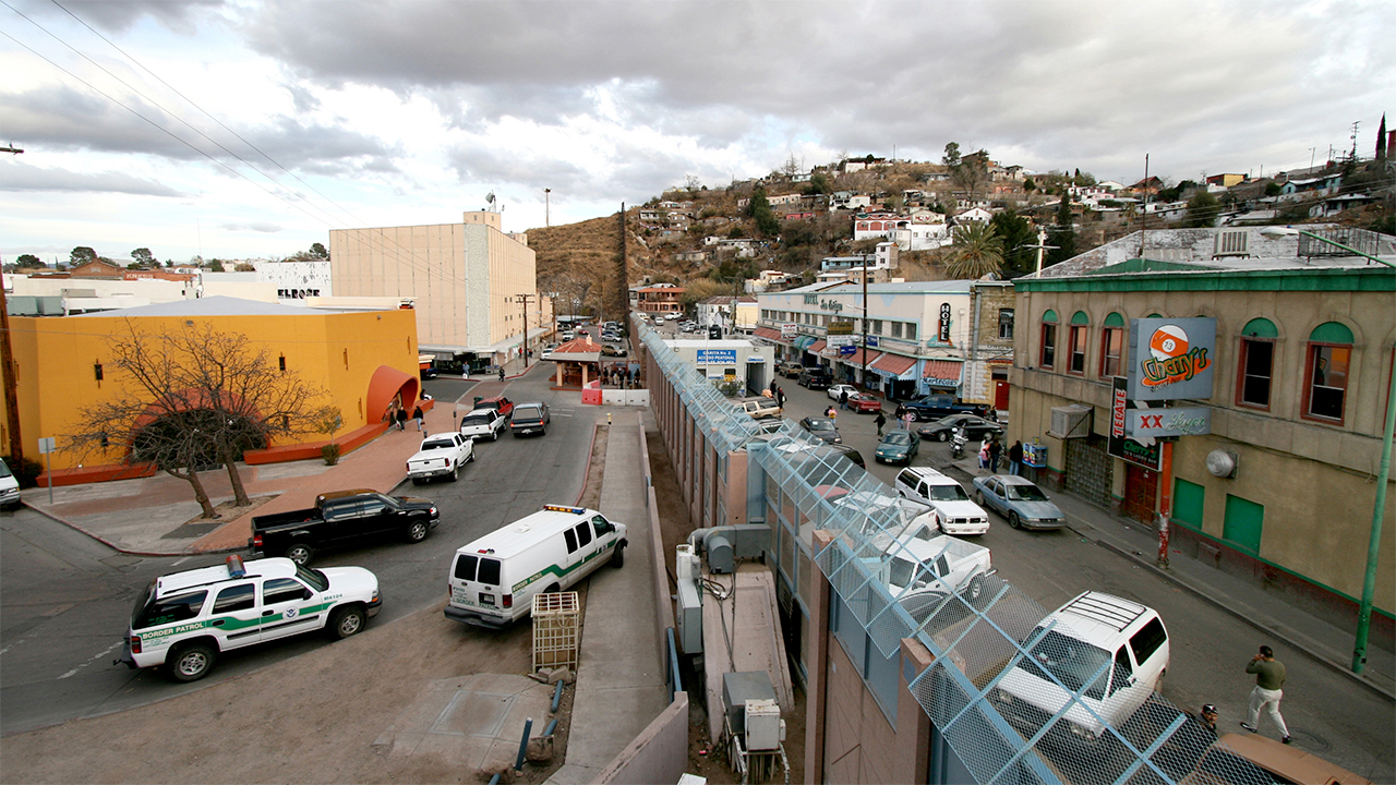 Les évêques ont exprimé la «profonde douleur» suscitée par l’annonce du président américain (la ville frontière de Nogales - DR)