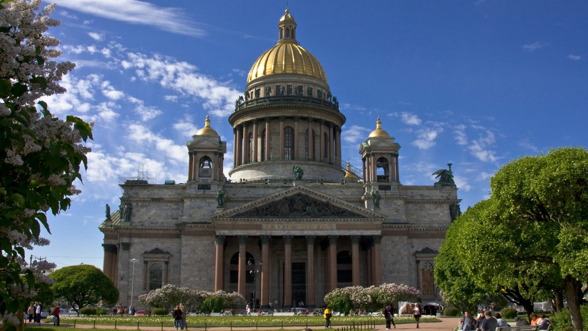 La restitution de la cathédrale Saint Isaac de Saint-Pétersbourg à l'Eglise fait l'objet de vives contestations. (Photo: Flickr/Lassi Kurkijärvi/CC BY-NC 2.0)