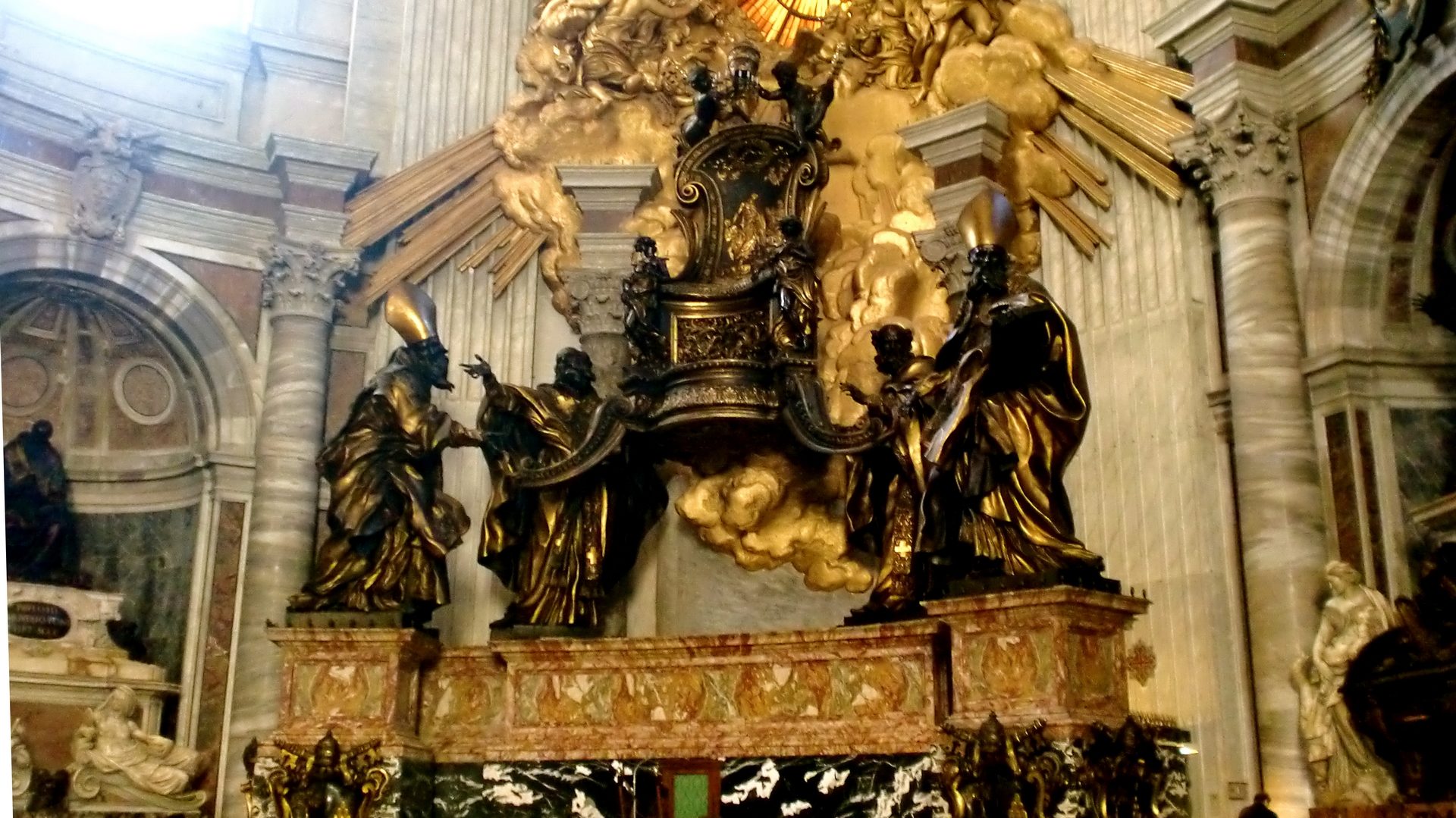 Les ors de la basilique Saint Pierre de Rome cristallisent les critiques sur la richesse de l'Eglise  (photo DR)