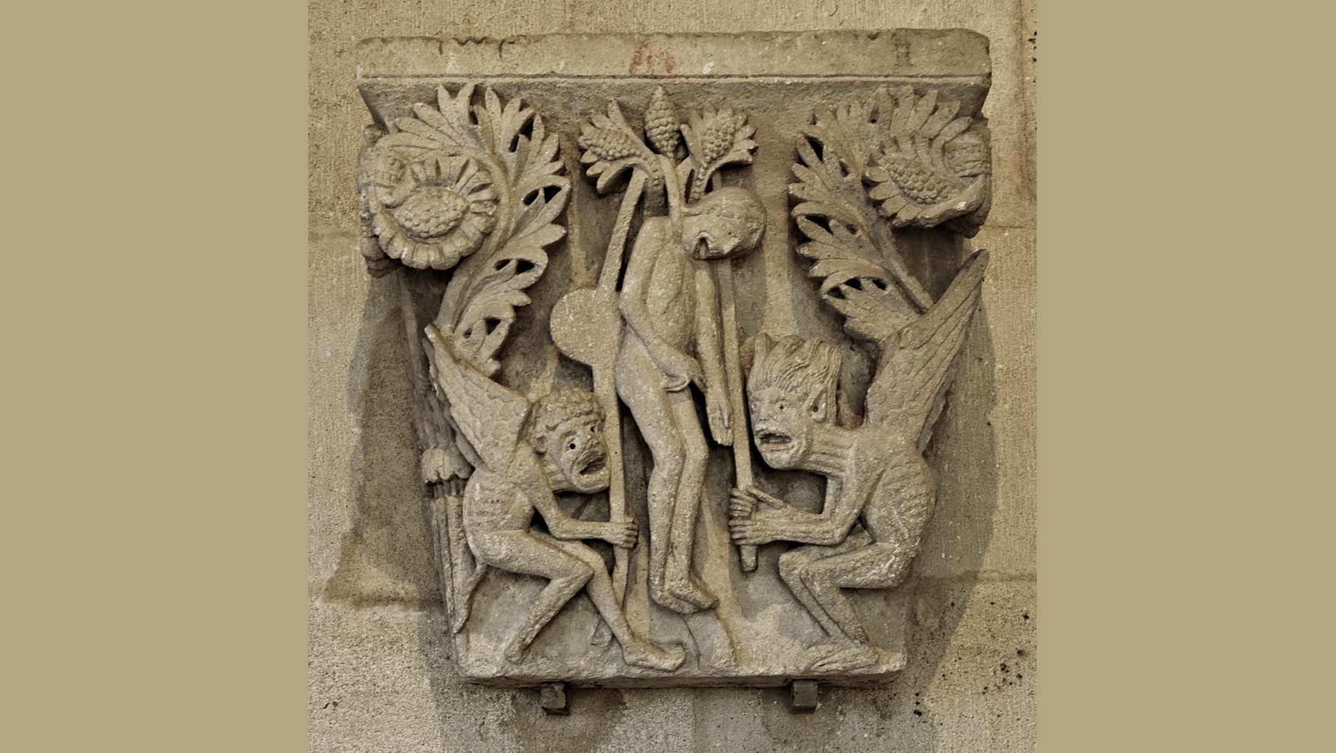 La pendaison de Judas, chapiteau de la basilique d'Autun (photo wikimedia commons cancre CC BY-SA 2.0)