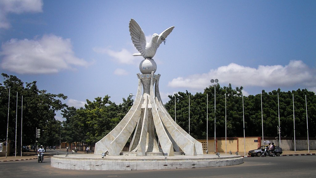 Peace dove, monument de la paix à Lomé (Photo: flickr/attawayjl/CC BY 2.0)