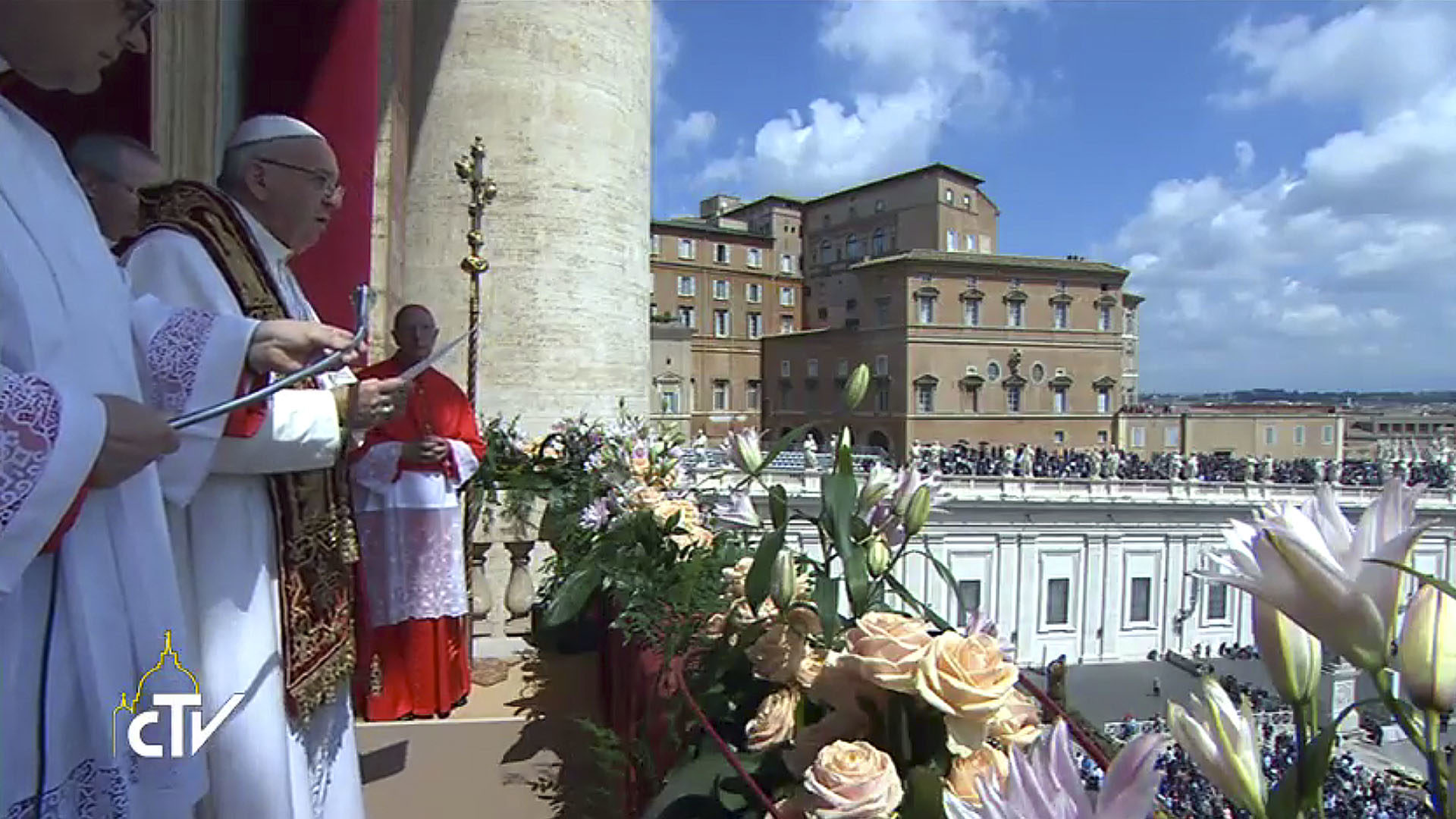 Après la messe de Pâques, le Souverain pontife a intercédé pour le monde auprès du “Pasteur ressuscité“. (Photo: Capture-écran/CTV)
