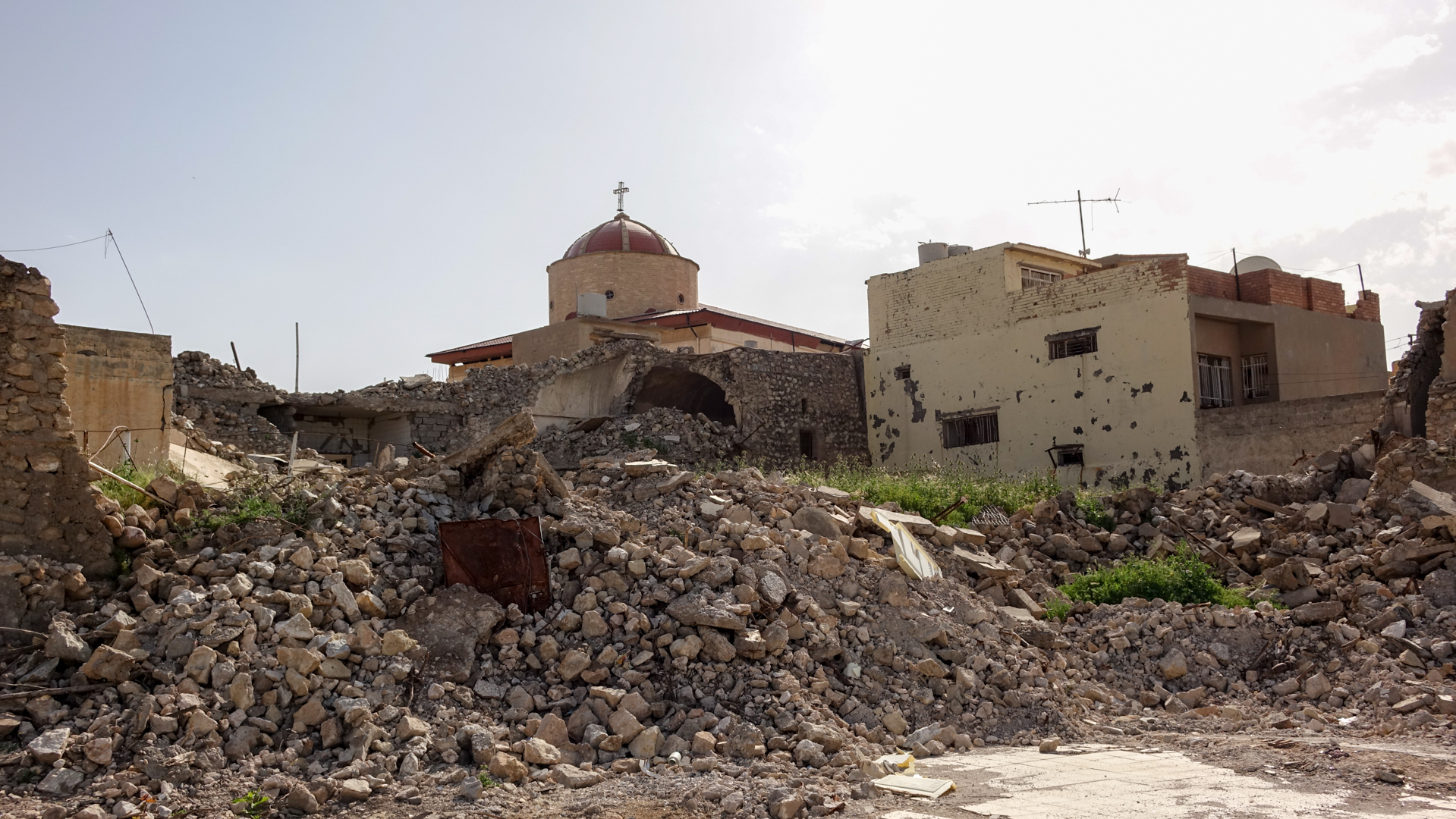 Les ruines du village de Betnaya, au nord de l'Irak. L'église de Mar Qeryaqos est restée debout |© Maurice Page 