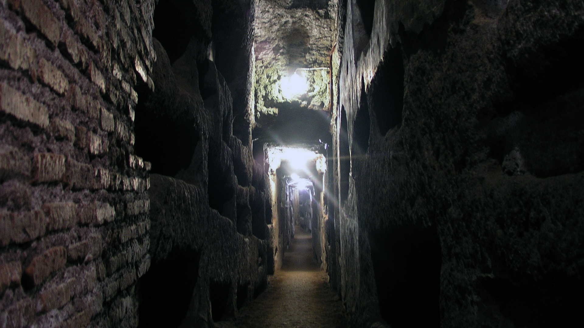 Les tunnels des catacombes de Domitille atteignent 26 km de long (Photo: wikimedia commons)