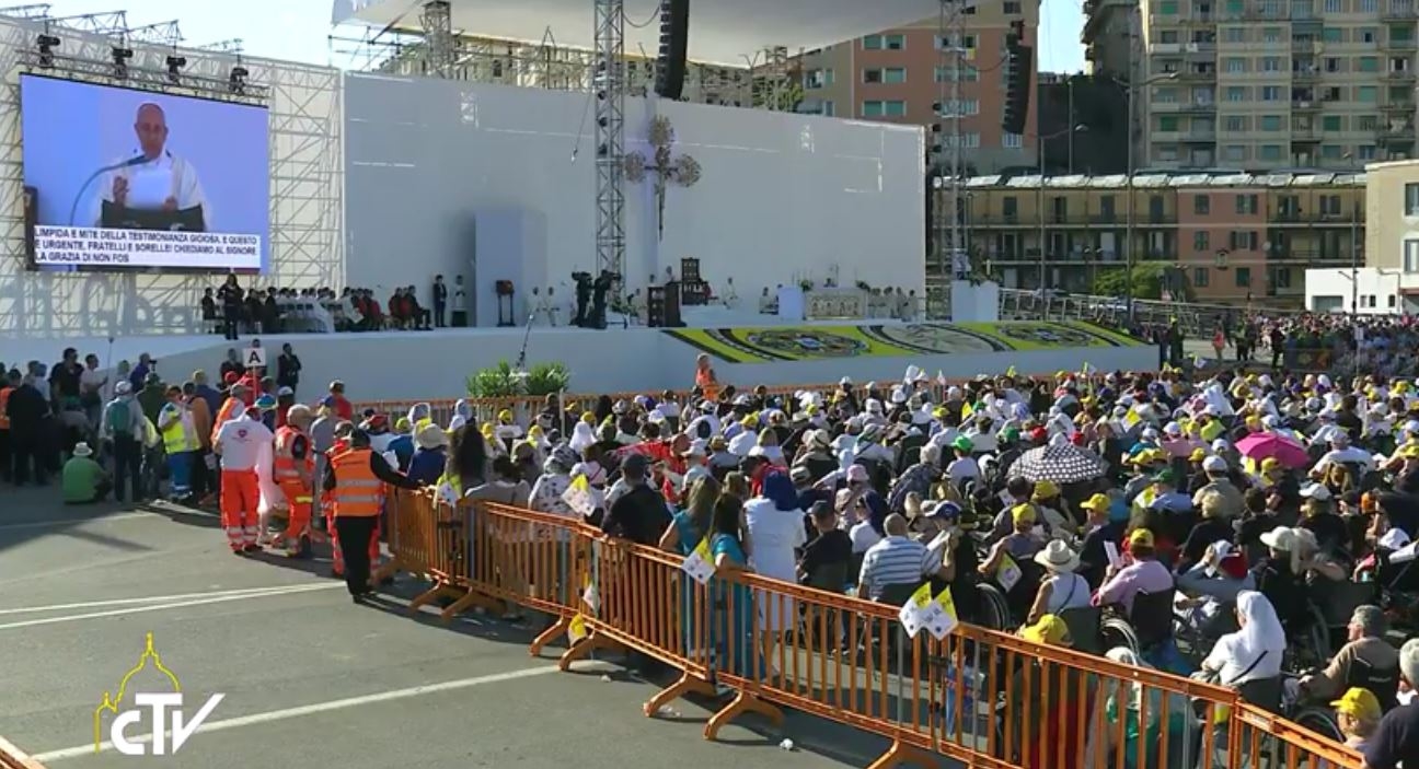 Le pape célébre la messe sur le port de Gênes (capture d'écran CTV)