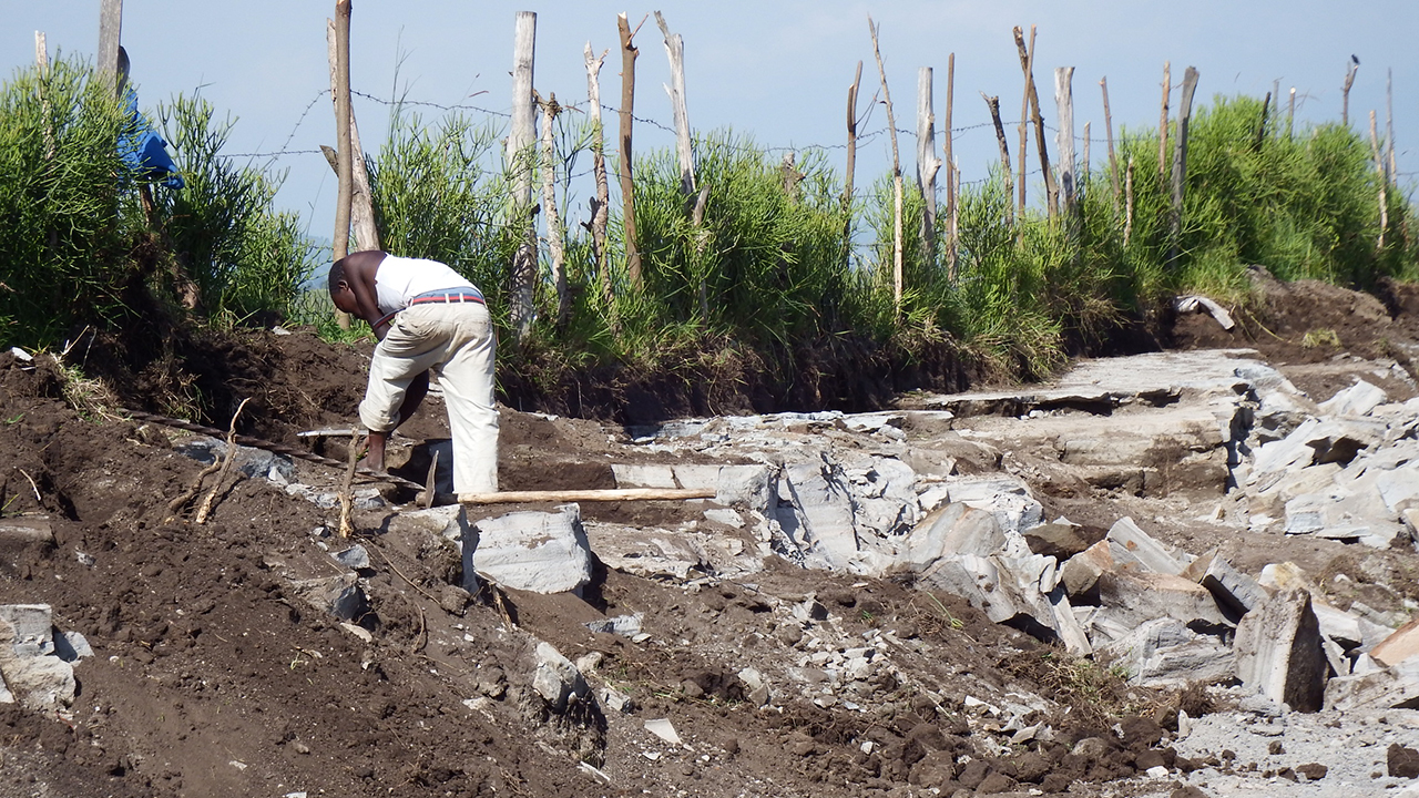 "LafargeHolcim a acheté des matières premières provenant de carrières où des enfants travaillaient" | painpourleprochain.ch