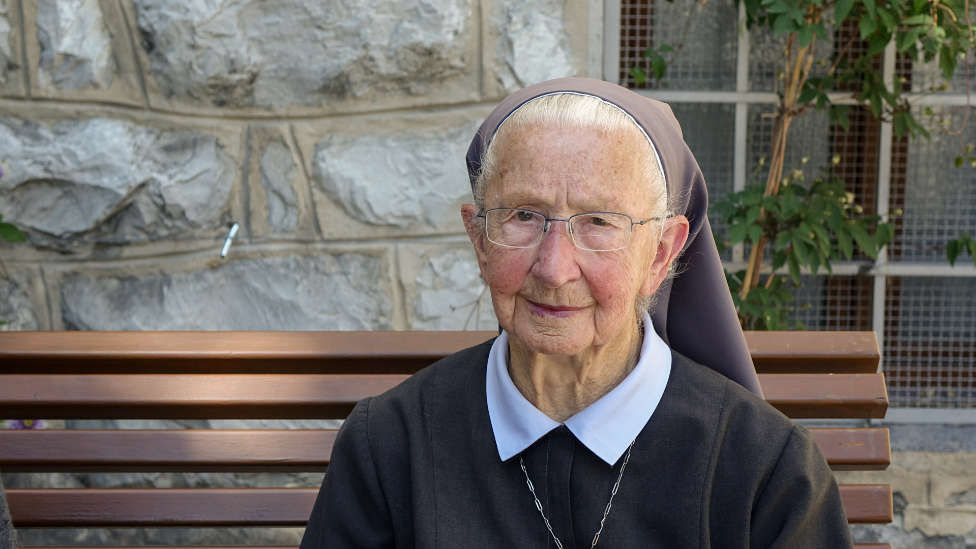 98 ans d'âge, 80 ans de vie religieuse pour Soeur Esther, des soeurs de St-Augustin à St-Maurice (photo Maurice Page) 