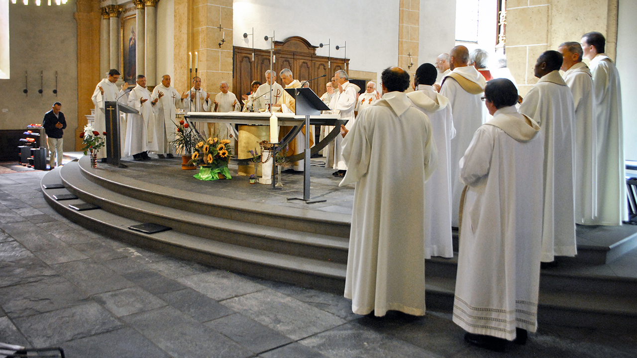 la Conférence des évêques suisses (CES) a accepté de repousser à Pâques 2018 l'entrée en vigueur de la modification du 'Notre Père' (Photo: Pierre Pistoletti)