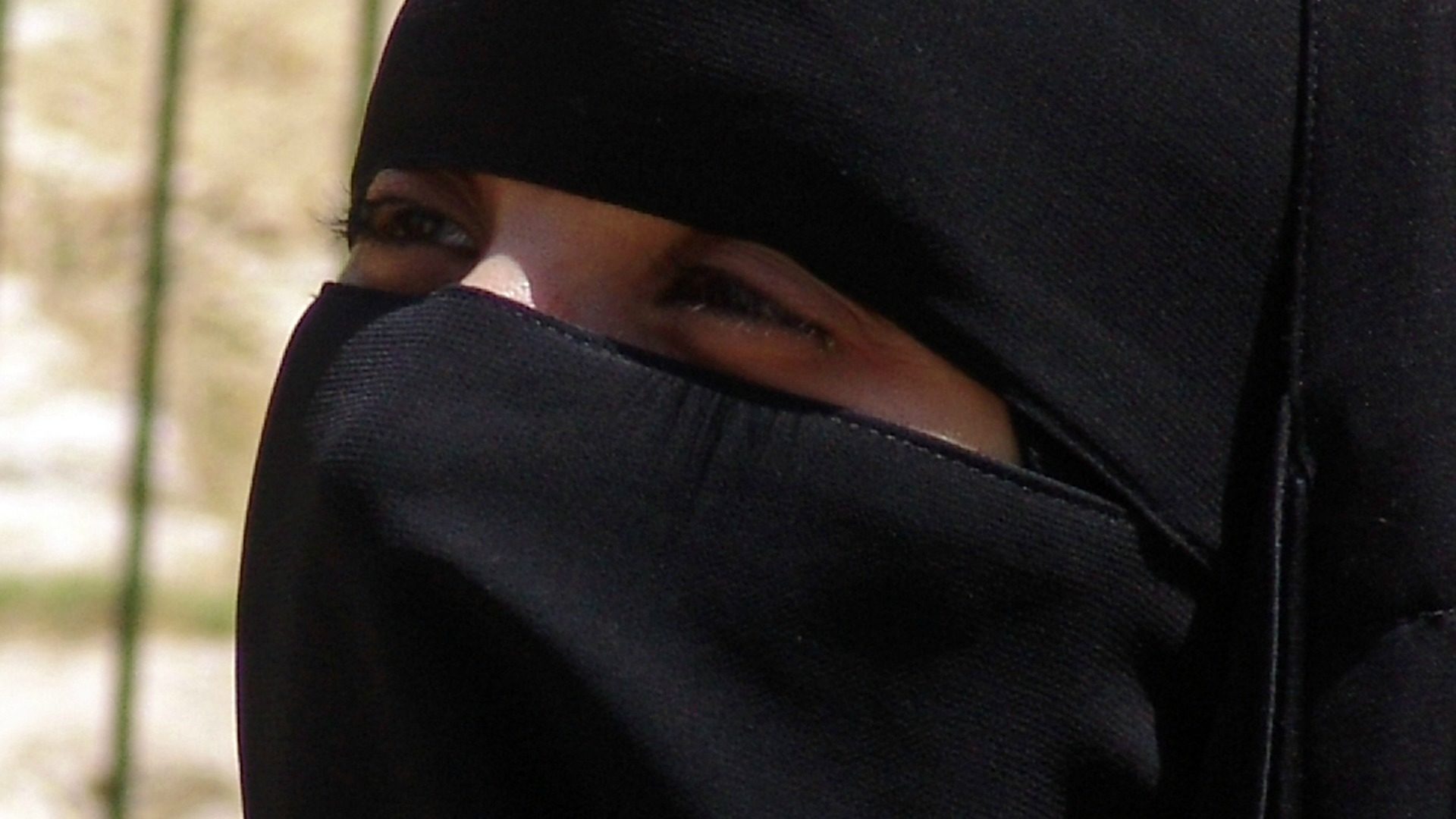 Le voile islamique intégral sera interdit dans les lieux publics autrichiens dès le 1er octobre. (Photo:Charles Roffey/Flickr/CC BY-NC-SA 2.0)