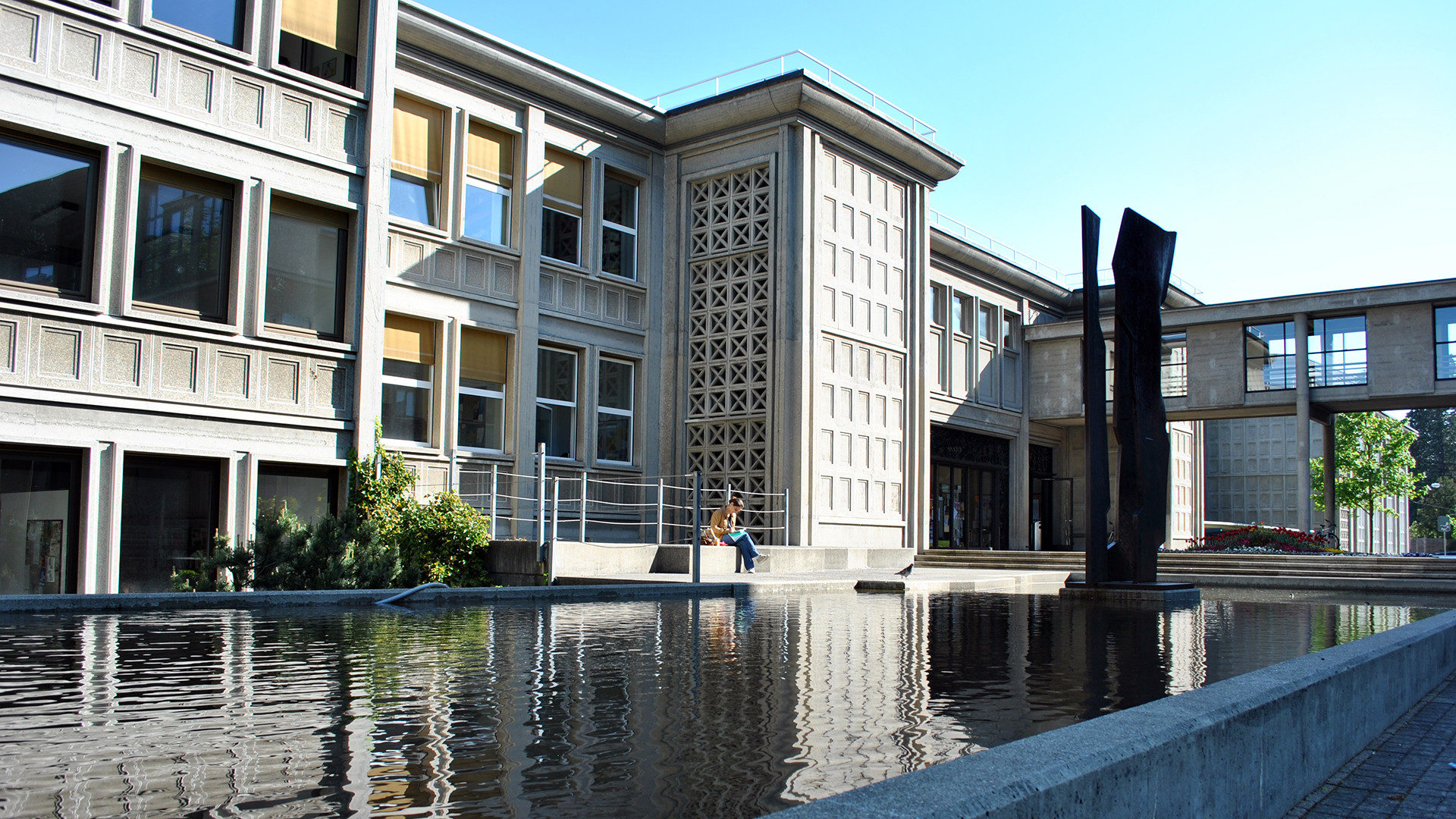 Le CSIS est lié à l'Université de Fribourg (Photo:Pierre Pistoletti)