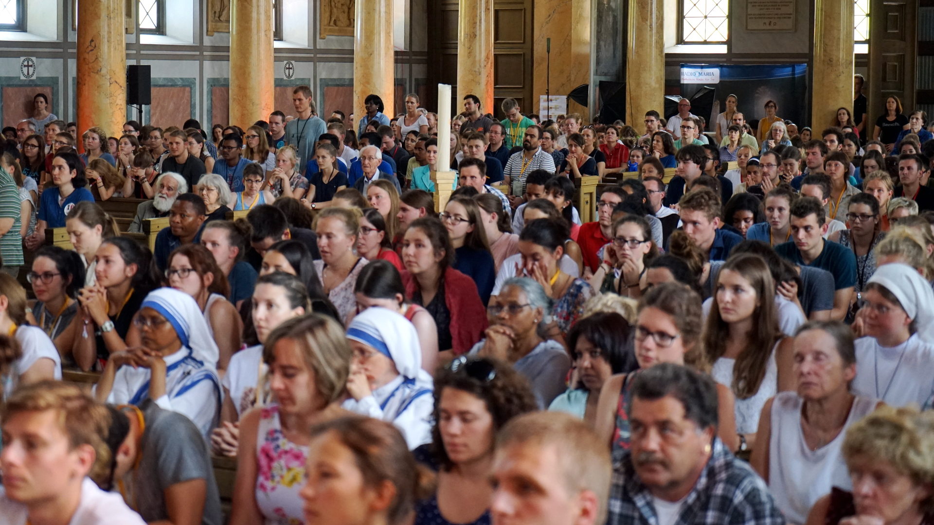 Célébration des JMJ alémanique le 8 juillet 2017 à la basiliques Notre-Dame de Zurich (photo Georges Scherrer) 