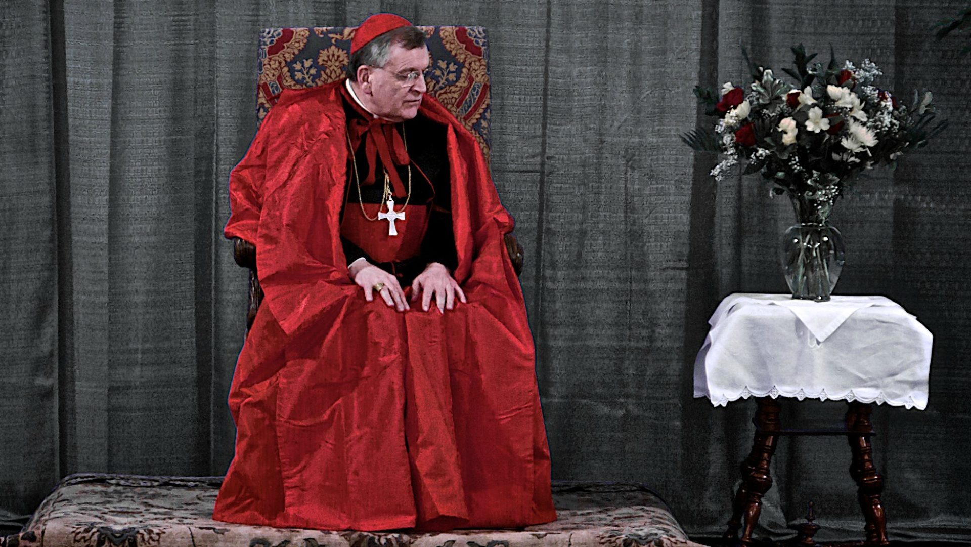 Le cardinal Raymond Leo Burke et trois autres cardinaux demandent une clarification afin de dissiper le “désarroi“ et la “confusion“ des fidèles suite à la publication d'Amoris Laetitia (© Phil Roussin/Flickr/CC BY-NC-ND 2.0)