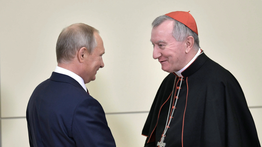 Le président russe Vladimir Poutine avec le cardinal Parolin  (Photo:Sputnik Aleksey Nikolskiy/Keystone)