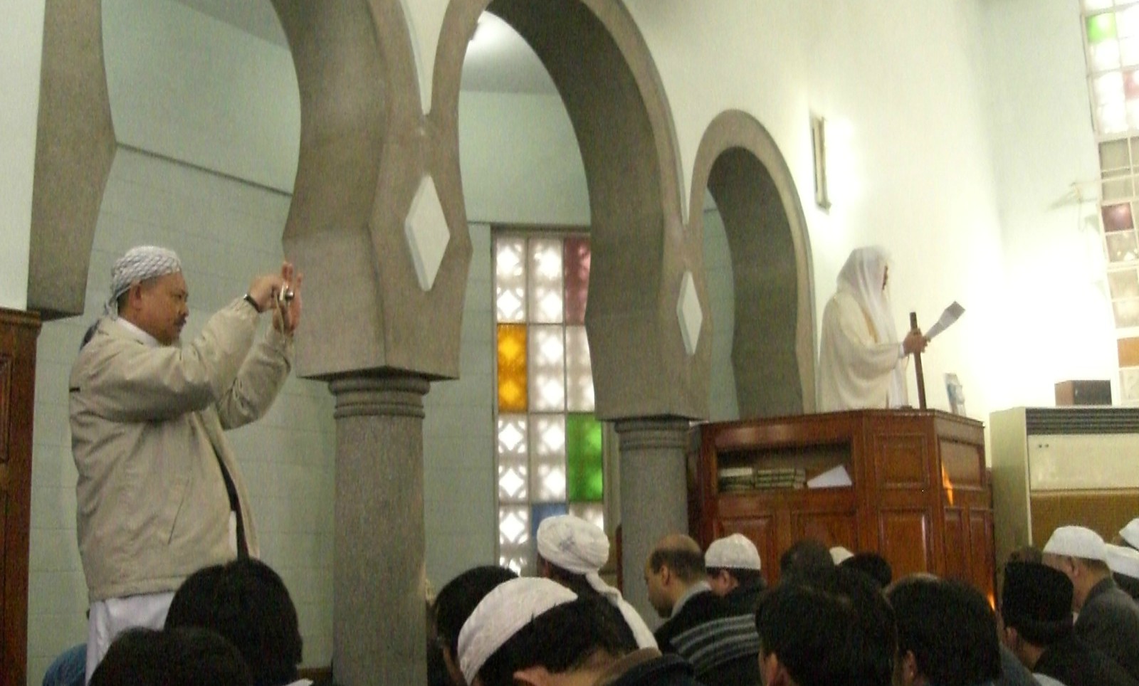En Suisse, les imams devront peut-être prêcher dans une langue nationale (Photo d'illustration:Omurden M. Sezgin/Flickr/CC BY-NC-ND 2.0)