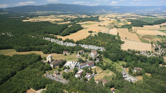 La communauté de St-Loup s'étend sur le plateau de Pompaples (Photo:communauté des soeurs de St-Loup)