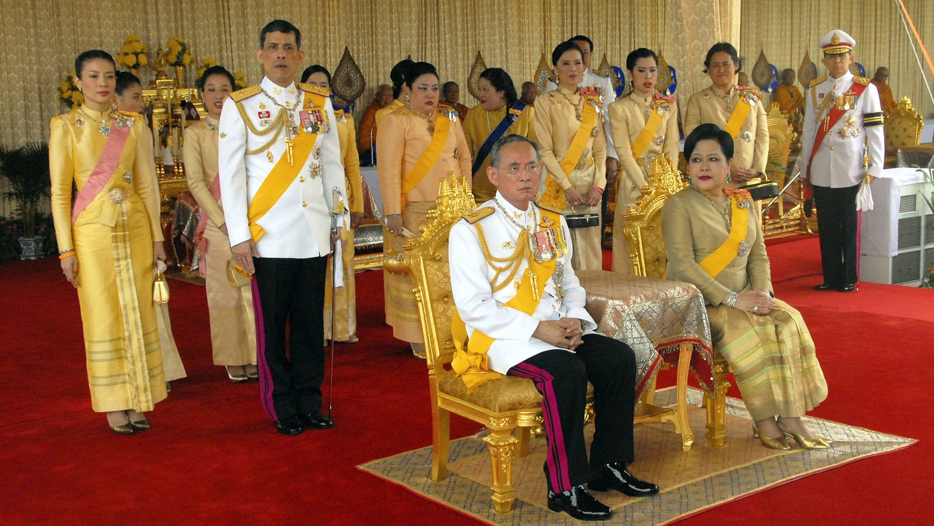Le 60e anniversaire du règne du roi de Thaïlande Rama IX (wikimedia commons Knanta01 CC BY-SA 4.0) 