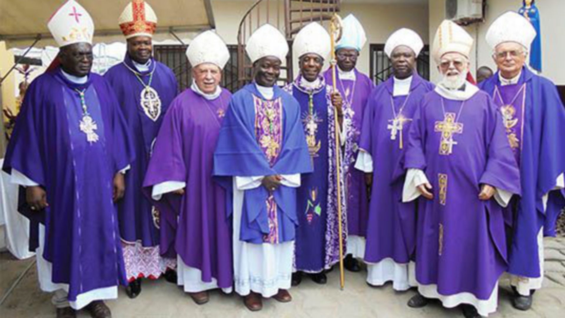 Les évêques de la Conférence épiscopale du Congo-Brazzaville (cecongo.org)
