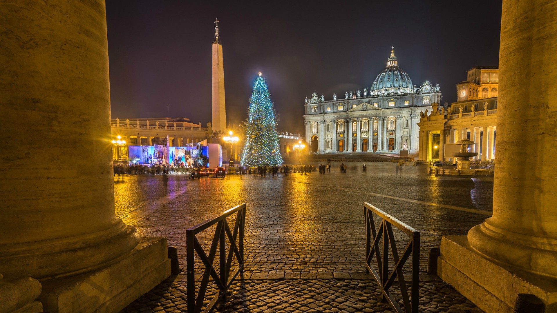 La tradition du sapin et de la crèche sur la Place Saint-Pierre remonte à Jean Paul II (Photo:Giuseppe Milo/Flickr/CC BY 2.0)