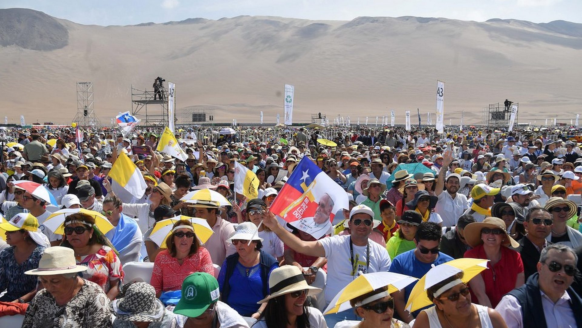 La messe du pape à Iquique, aux portes du désert de l'Atacama | © Keystone EPA/LUCA ZENNARO