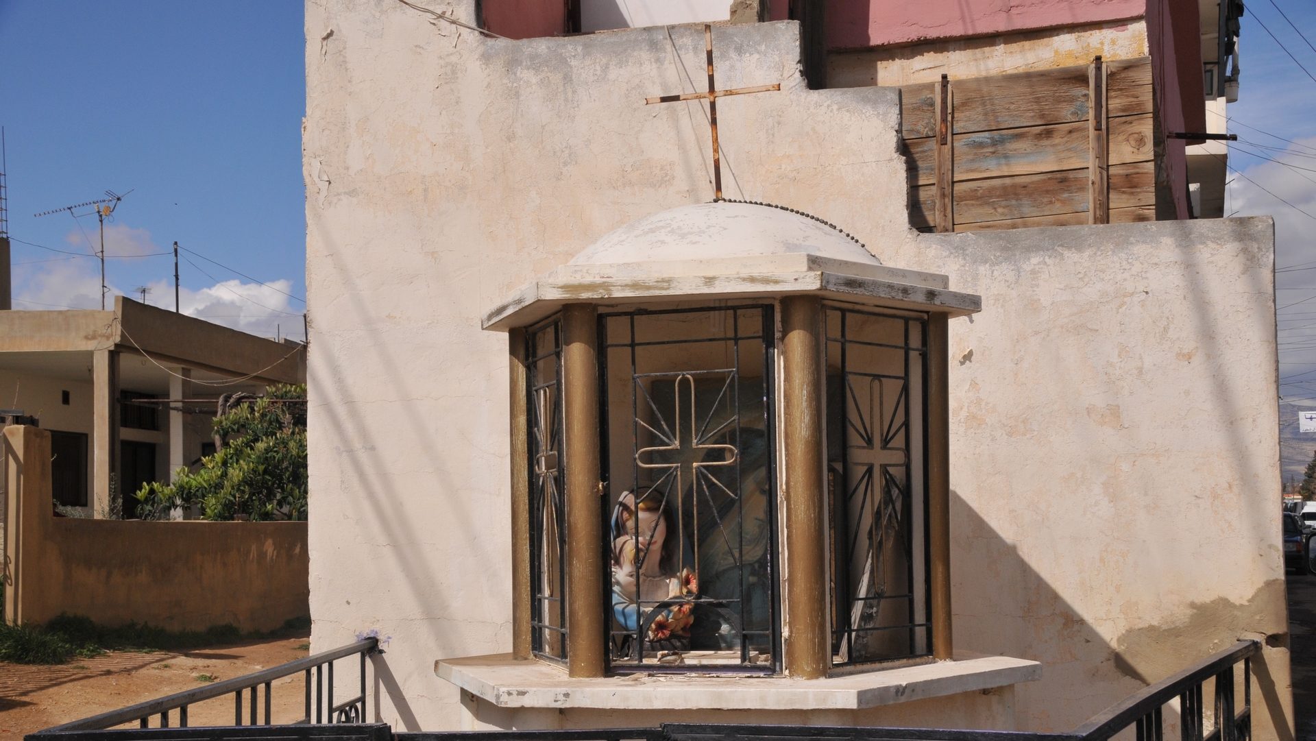 Un oratoire à la Vierge Marie, dans le village chrétien libanais d'El-Kaa, dans la Bekaa |  © Maurice Page 