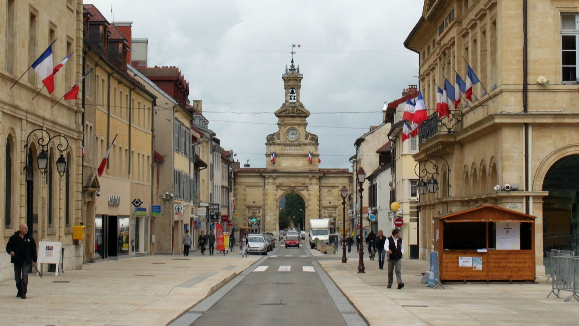 La Porte Saint-Pierre à Pontarlier: sur la Via Francigena, au moment de choisir de passer par Jougne ou par Yverdon ¦ Commons.wikimedia CC-BY-SA-3.0