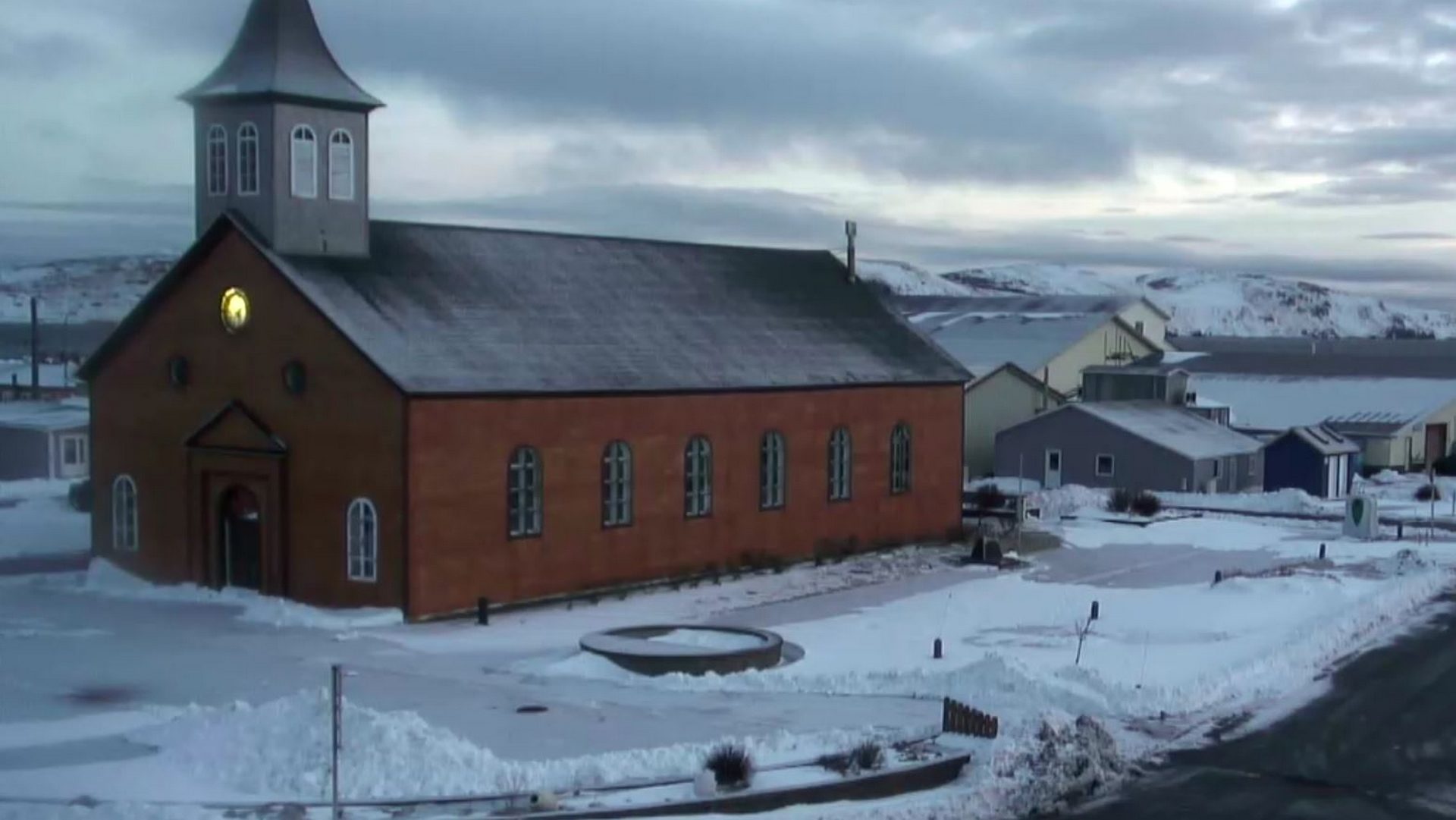 L'église de Notre-Dame des Ardilliers à Miquelon | capture d'éran, mairie de Miquelon