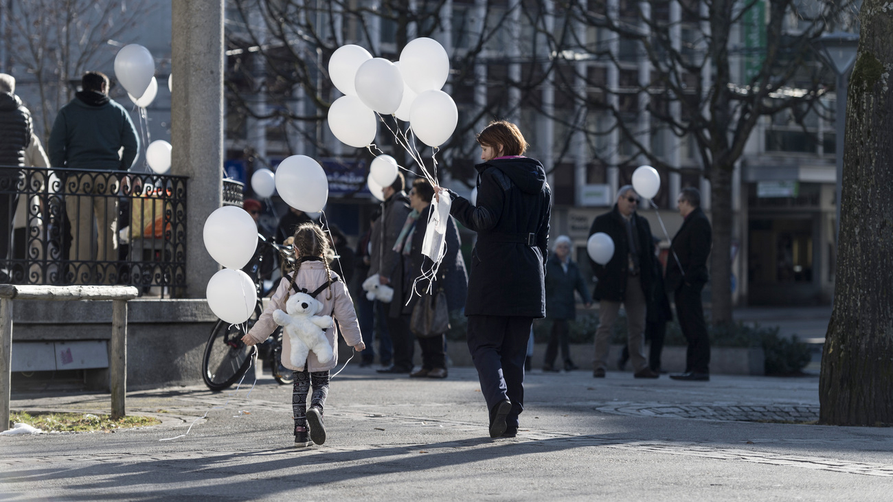 Marche blanche contre la pédophilie et les abus sexuels dans l'Eglise. Fribourg, 17 février 2017 | © Keystone/Alessandro Della Valle