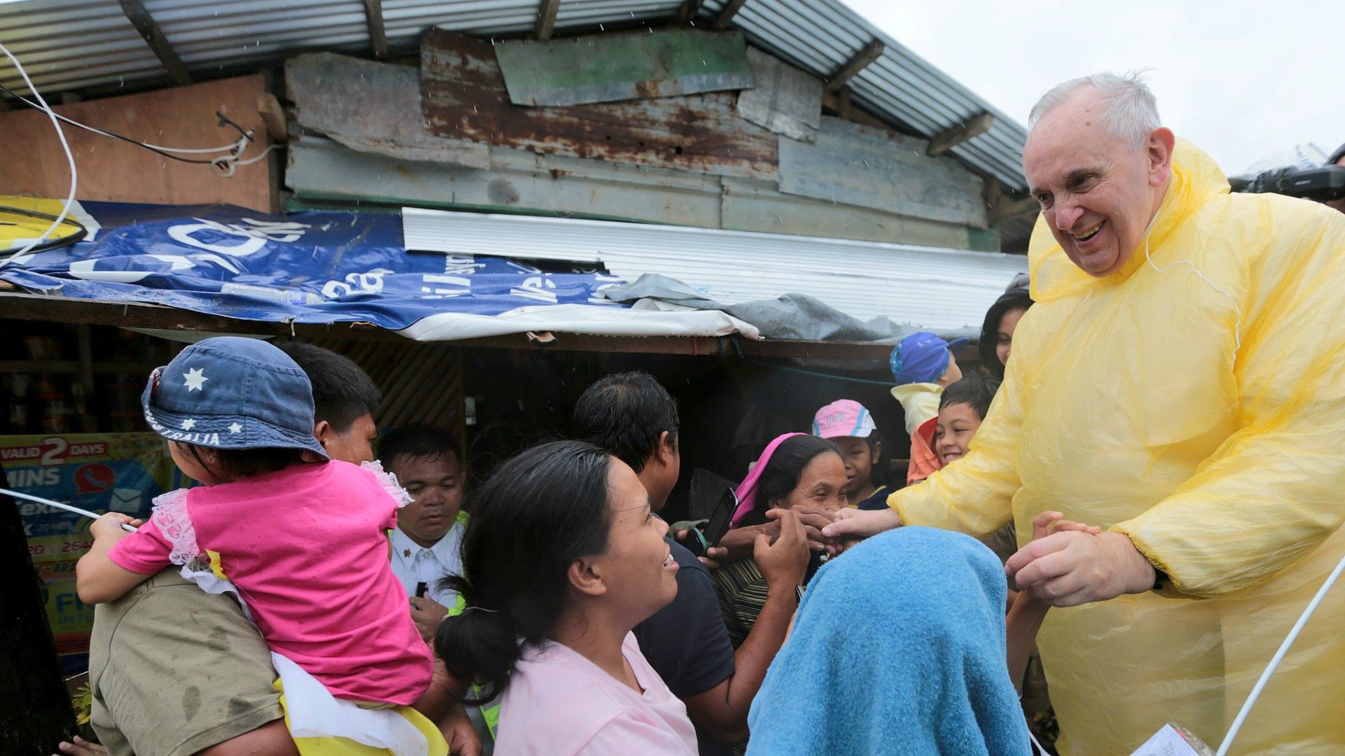 Le pape a rencontré les victimes des typhons, aux Philippines (Photo:Benhur Arcayan)