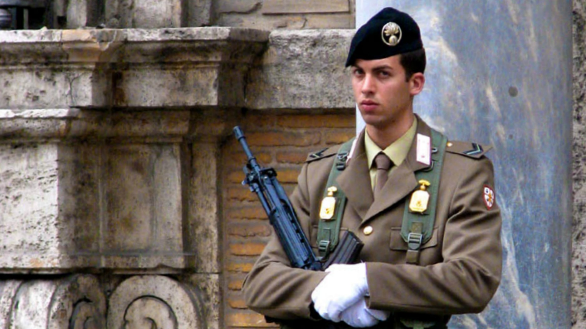 Le pape François a salué le courage des forces de sécurité italienne (Photo: Storm Crypt/Flickr/CC BY-NC-ND 2.0)
