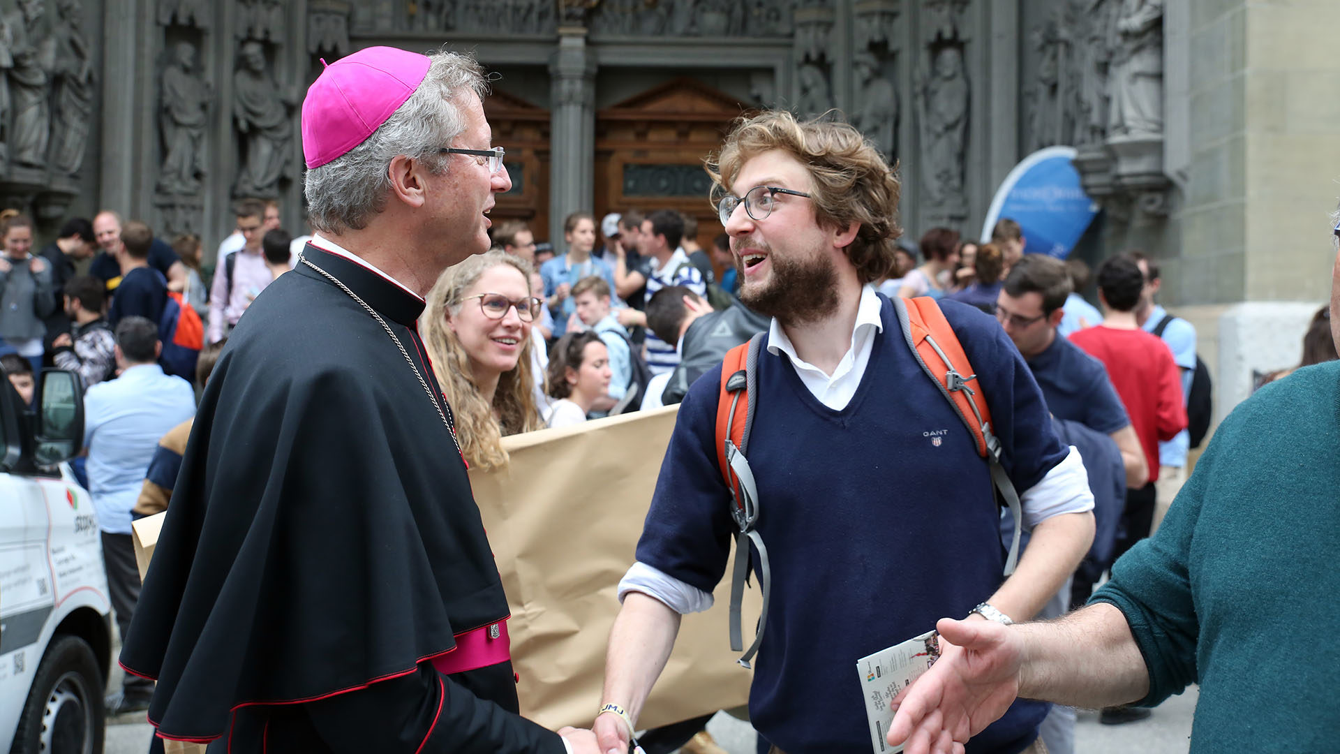 Mgr de Raemy prend congé des jeunes au terme des JMJ suisses, à Fribourg | © B. Hallet