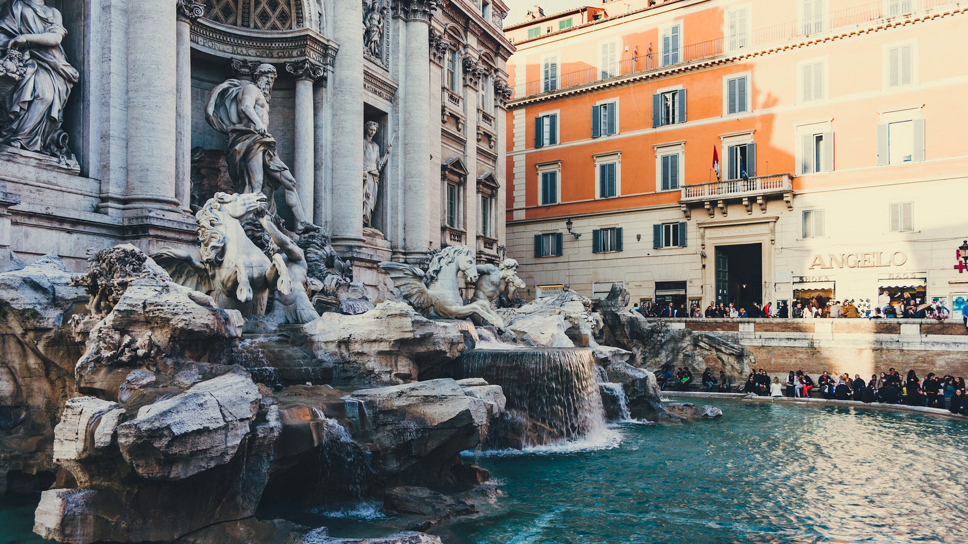 En 2016, 1,4 million d'euros ont été jetés dans la fontaine de Trevi | © PIxabay