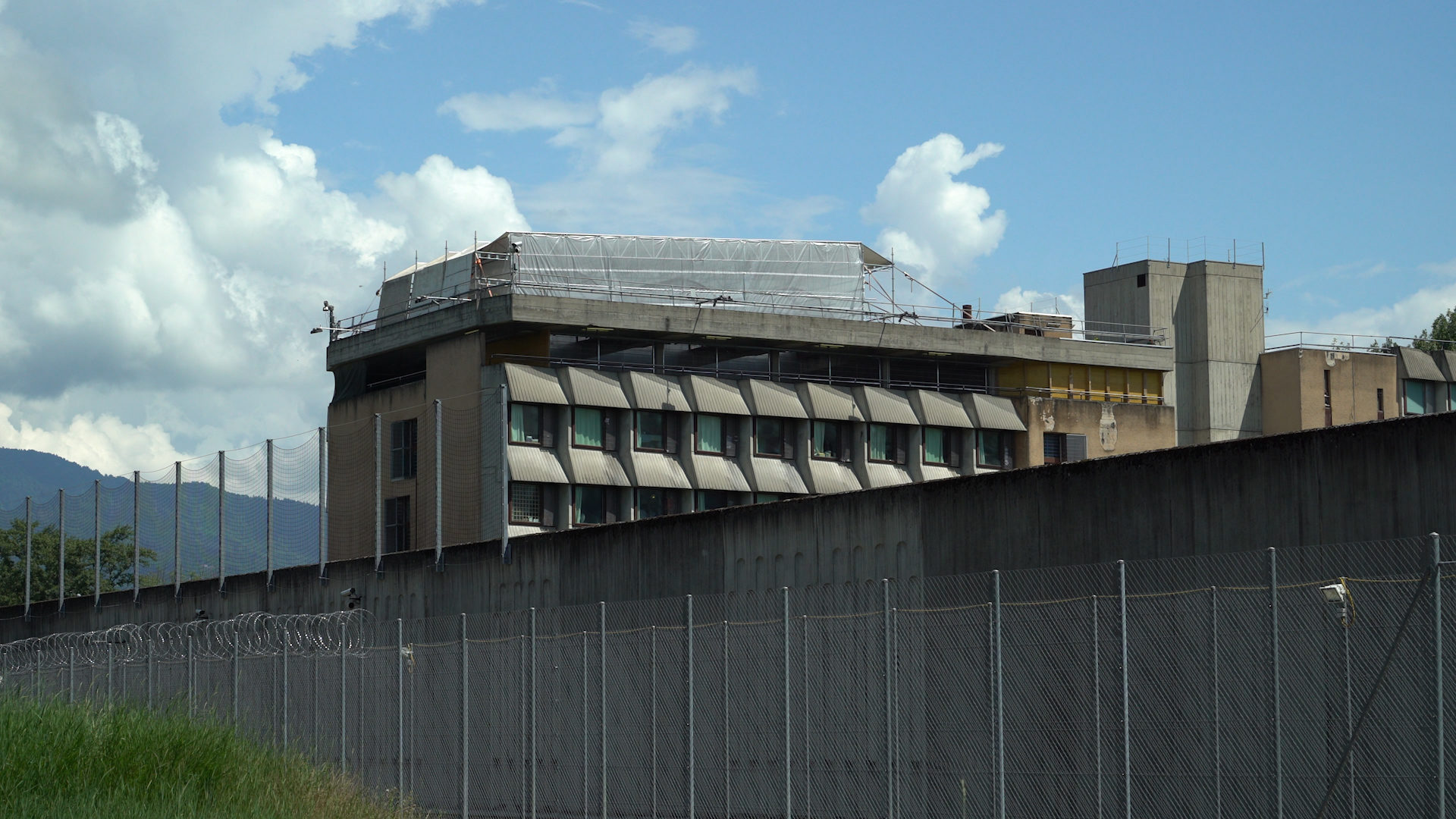 Le prison de Champ-Dollon où va être installée la mosaïque bénie par le pape | © Pierre Pistoletti