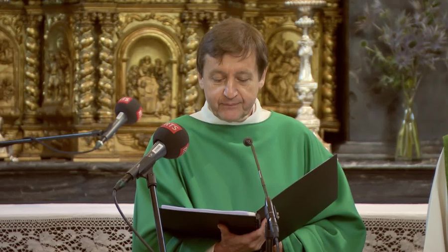 L'abbé François-Xavier Amherdt présidait la messe à l'Hospice du Gd-St-Bernard | © RTS