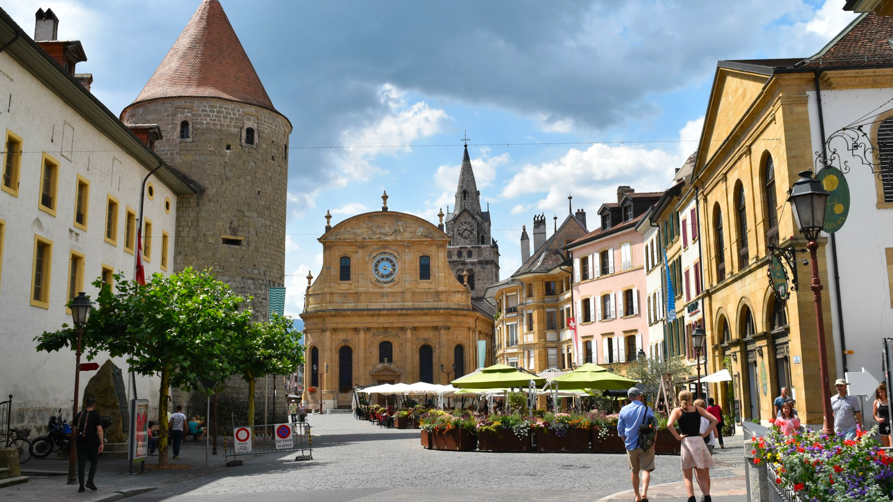 Sur la route de la Via Francigena à Yverdon-les-Bains
Place Pestalozzi, l'ancienne chapelle Notre-Dame devenu à la Réforme le temple réformé d'Yverdon | © Jacques Berset