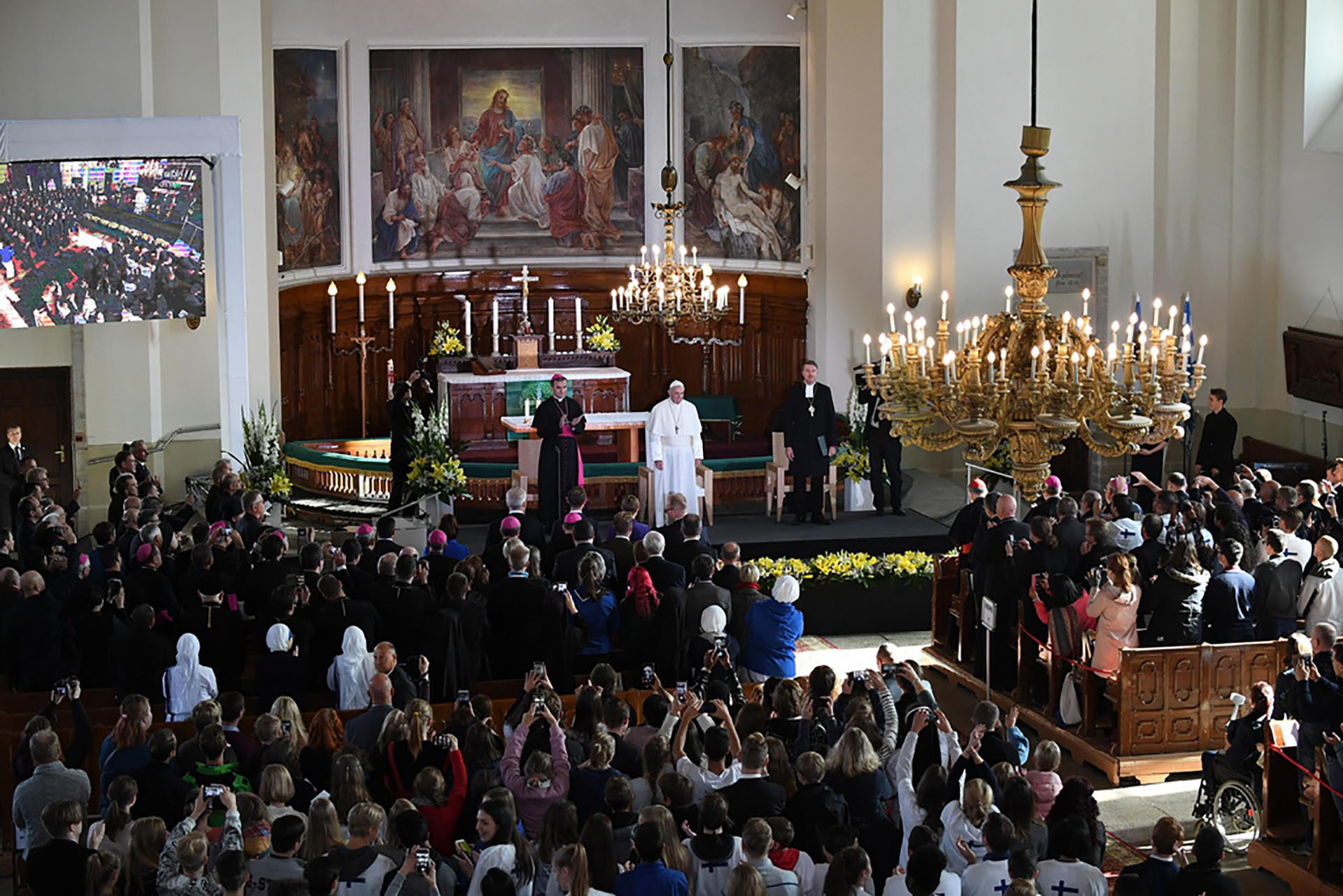 Le pape a encouragé les jeunes à annoncer le Christ malgré les errements des responsables religieux.| © Keystone