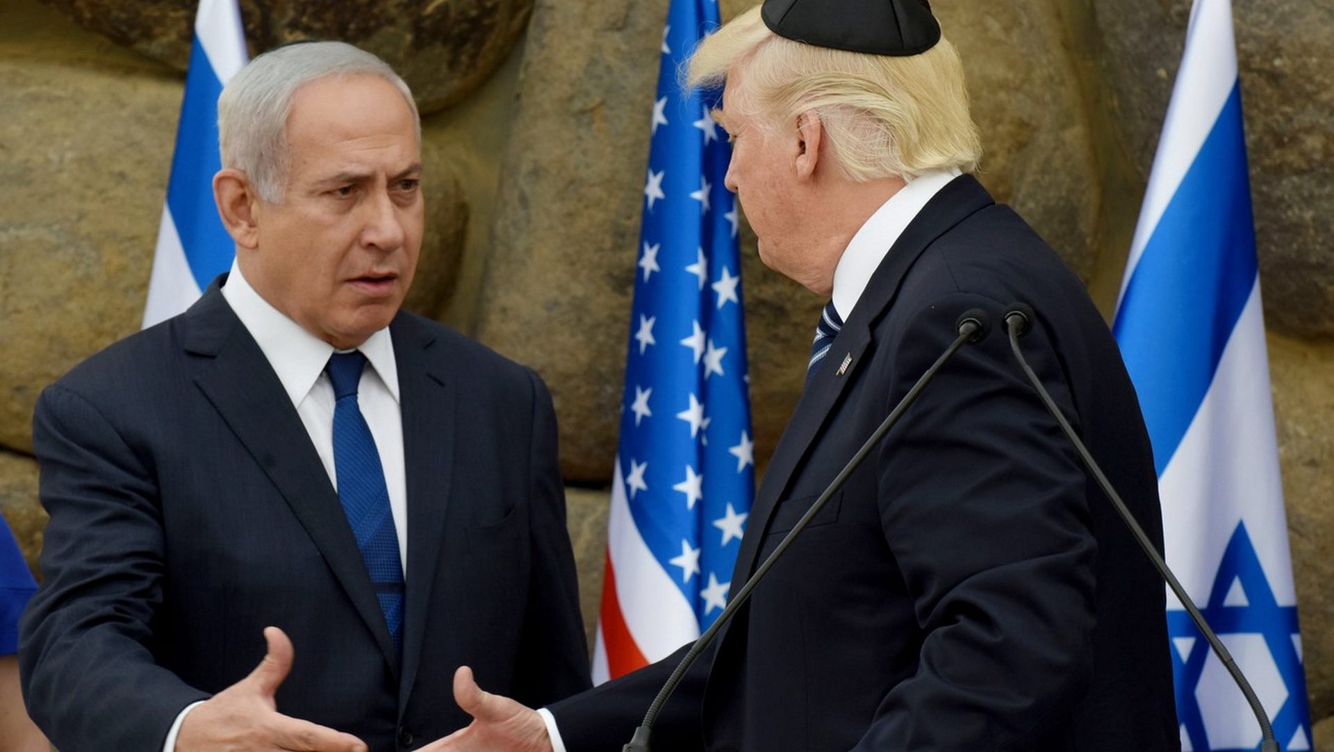 Le premier ministre israélien reçoit le président Trump en 2017 à Yad Vashem | © Keystone/epa/Debbie Hill 