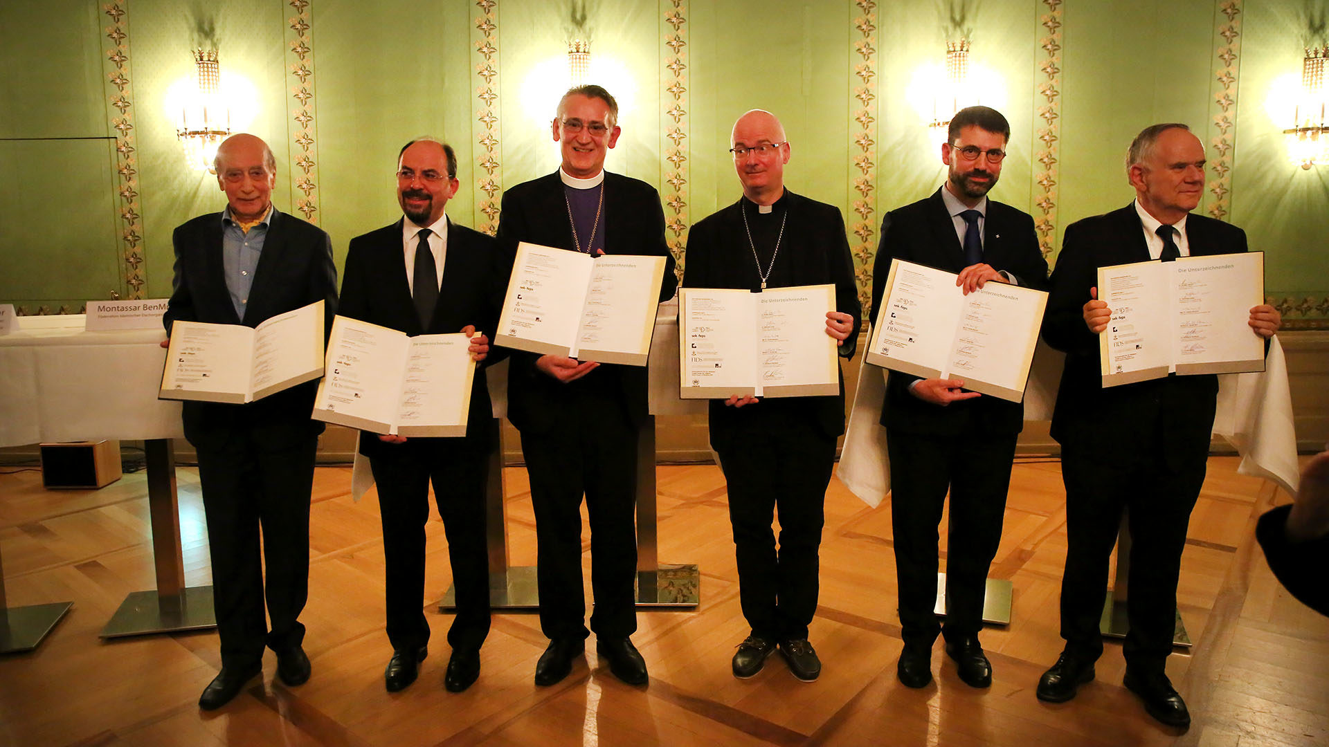 Les représentants des religions ont signé l'appel pour les réfugiés le 7 novembre 2018 à Berne. | © B. Hallet