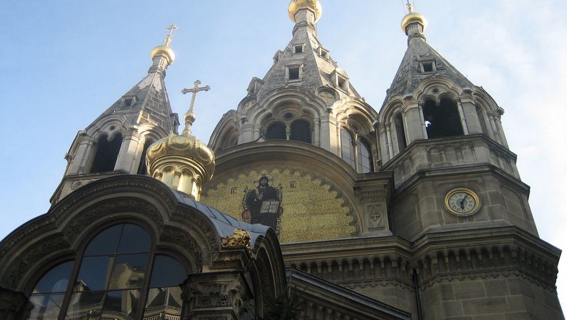 La cathédrale Saint Alexandre Nevsky de l'archevéché des Eglises orthodoxes russes en Europe occidentale, à Paris | wikimedia  commons Annesov CC-BY-SA 1.2