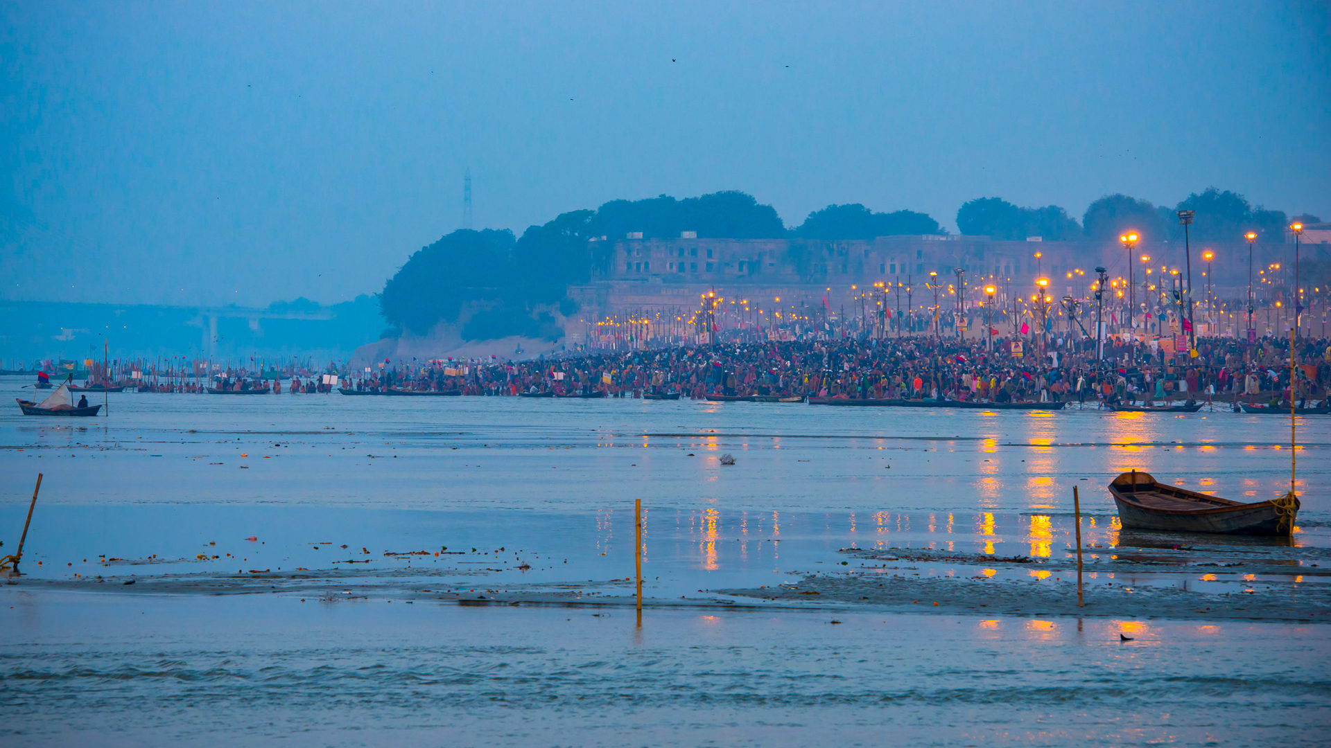 La Kumbh Mela est le plus grand pèlerinage religieux au monde | © Lokankara/wikimedia commons