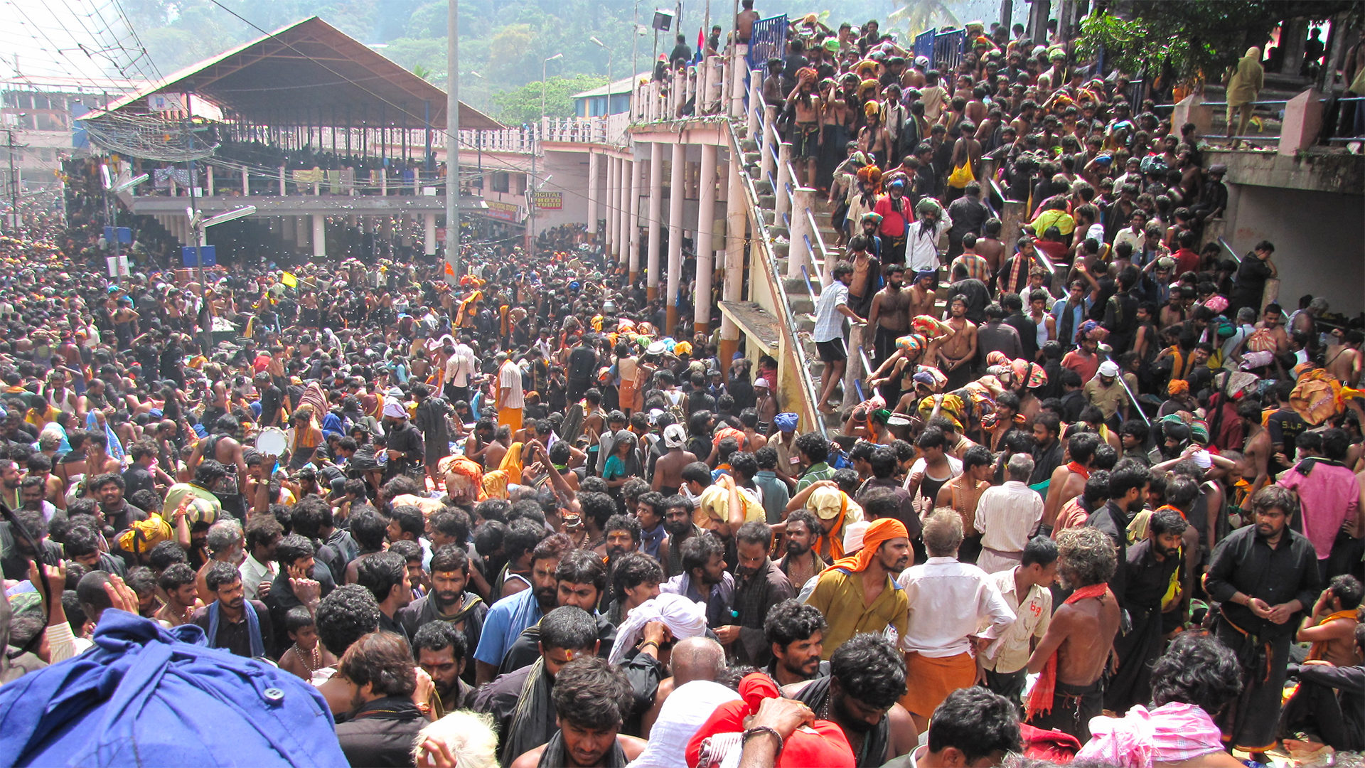 Pèlerinage annuel au temple de Sabarimala, janvier 2011 | © Wikimedia commons