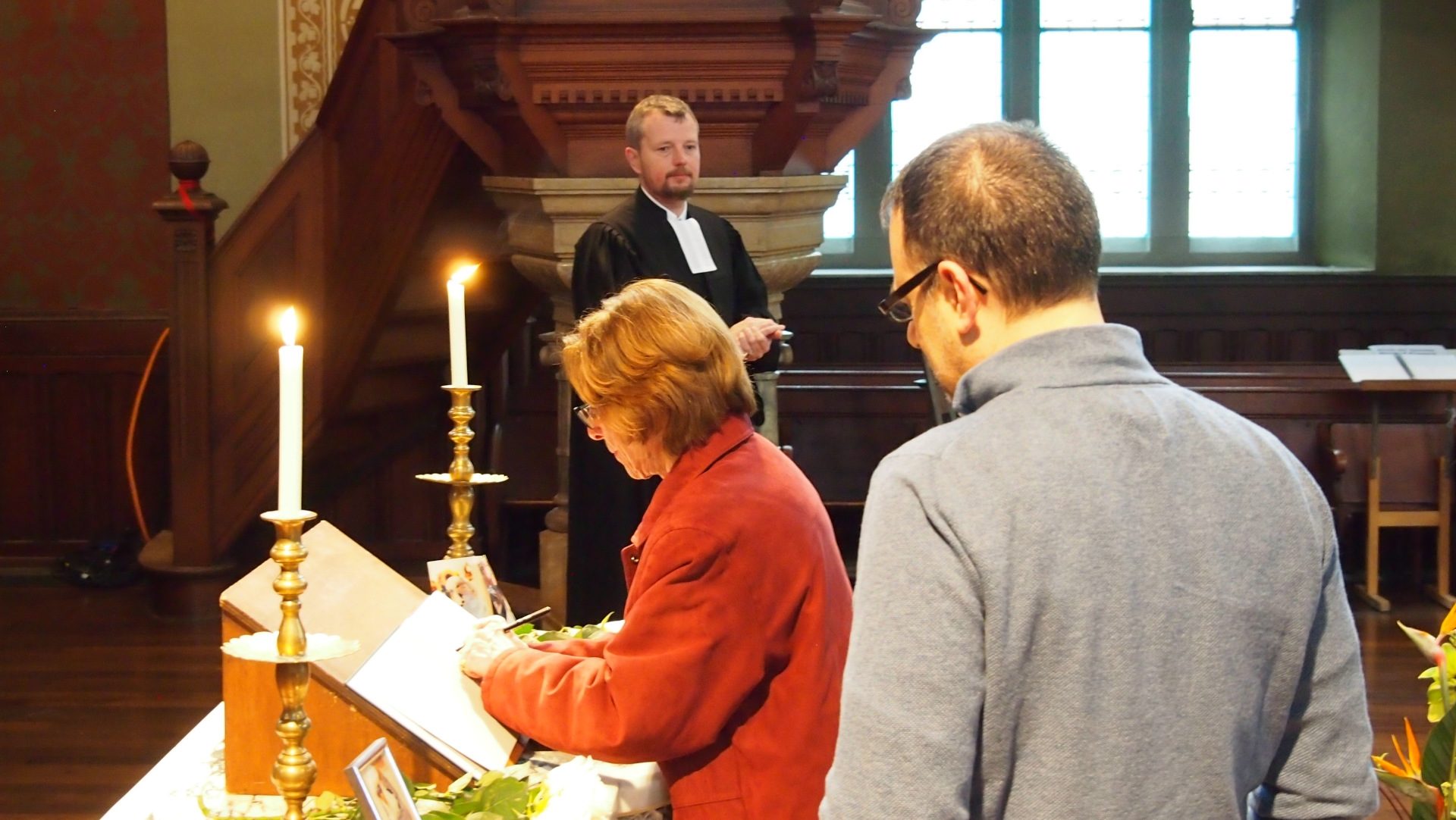 Un livre de condoléances pour les animaux a été ouvert àla City-Kirche de Zurich | ©  Andreas Müller