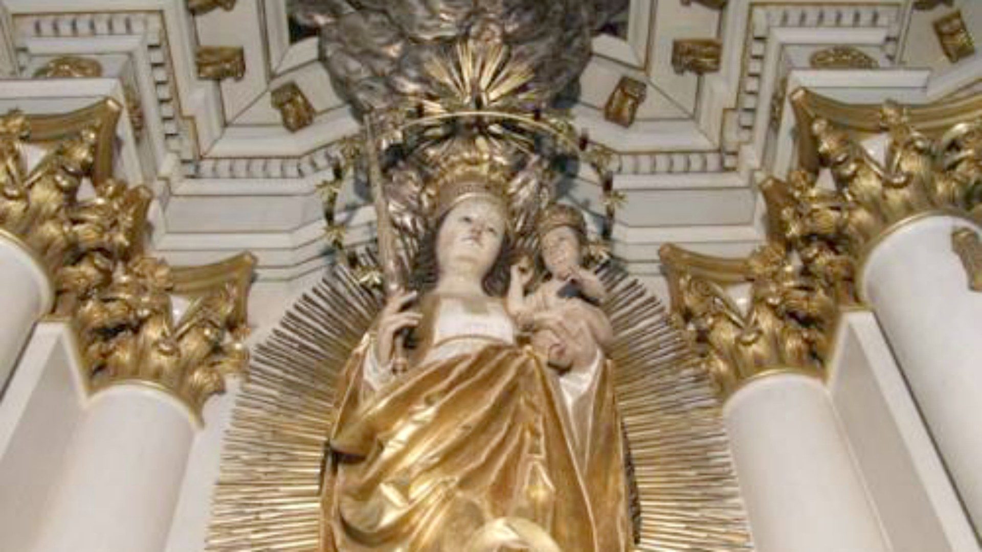 La Vierge de Sumuleu-Ciuc, en Roumanie | wikipedia