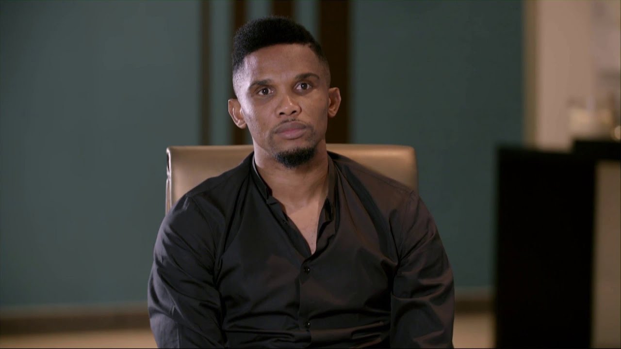 Parmi les stars venues écouter le pape François se trouvait Samuel Eto'o | © Youtube