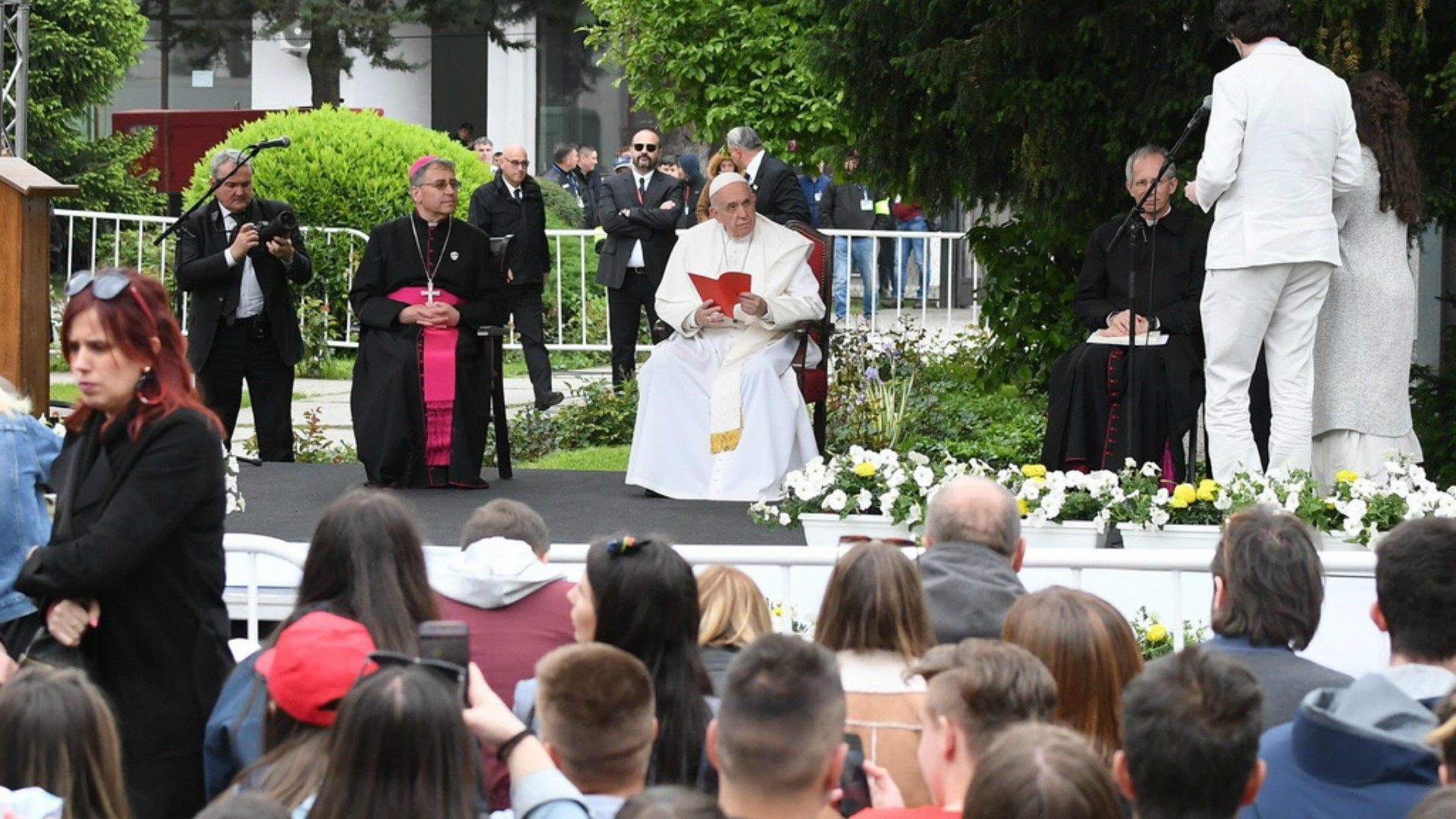 A Skopje, le pape a rencontré des jeunes de diverses confessions | © Keystone