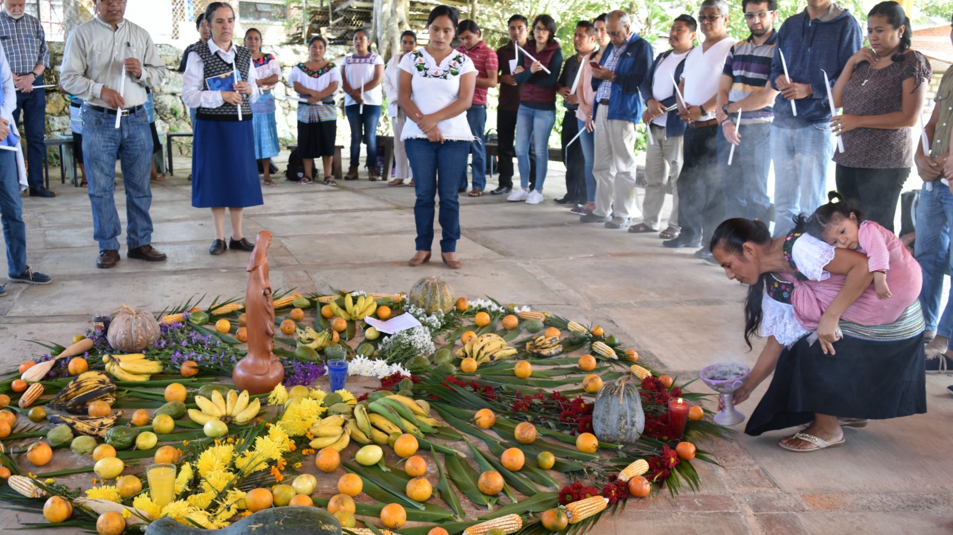 Cérémonie de l'Aube à Bachajon, au Chiapas L'Eglise doit tenir compte de la cosmovision particulière des populations indigènes | © Jacques Berset