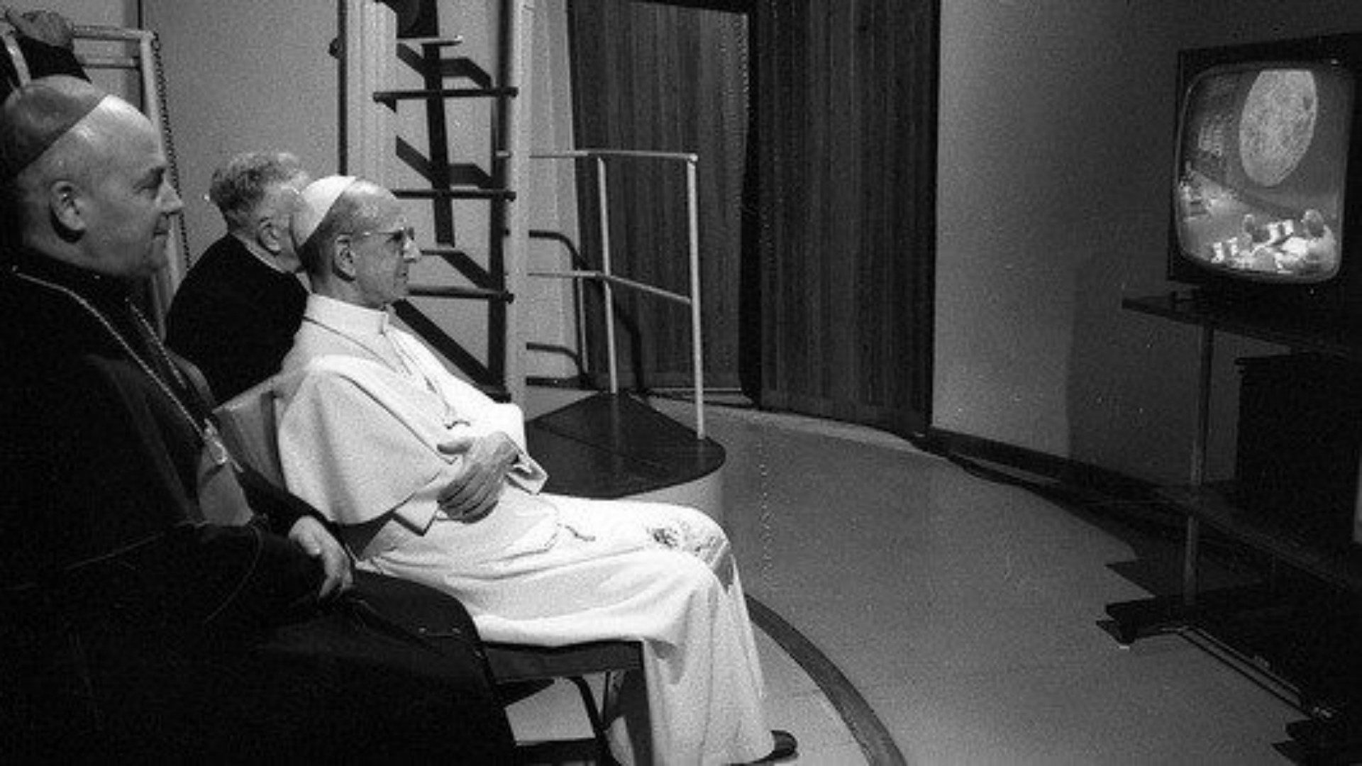 Il y a 50 ans, comme des millions de téléspectateurs à travers le monde, le pape Paul VI regardait en direct les premiers pas de l'homme sur la lune | Vatican Media