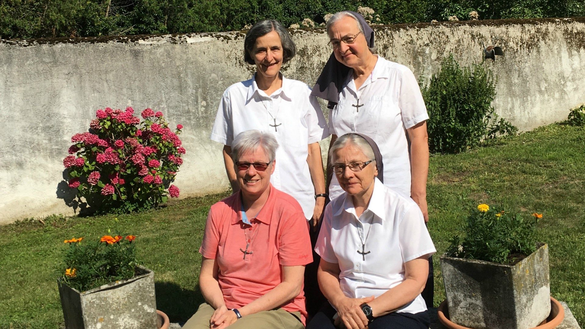A l’arrière, de g. à dr. : Sr Angela Köppel, Sr Béatrice Meichtry; devant: Sr Marie-Brigitte Seeholzer, Sr Francisca Kaelin | DR